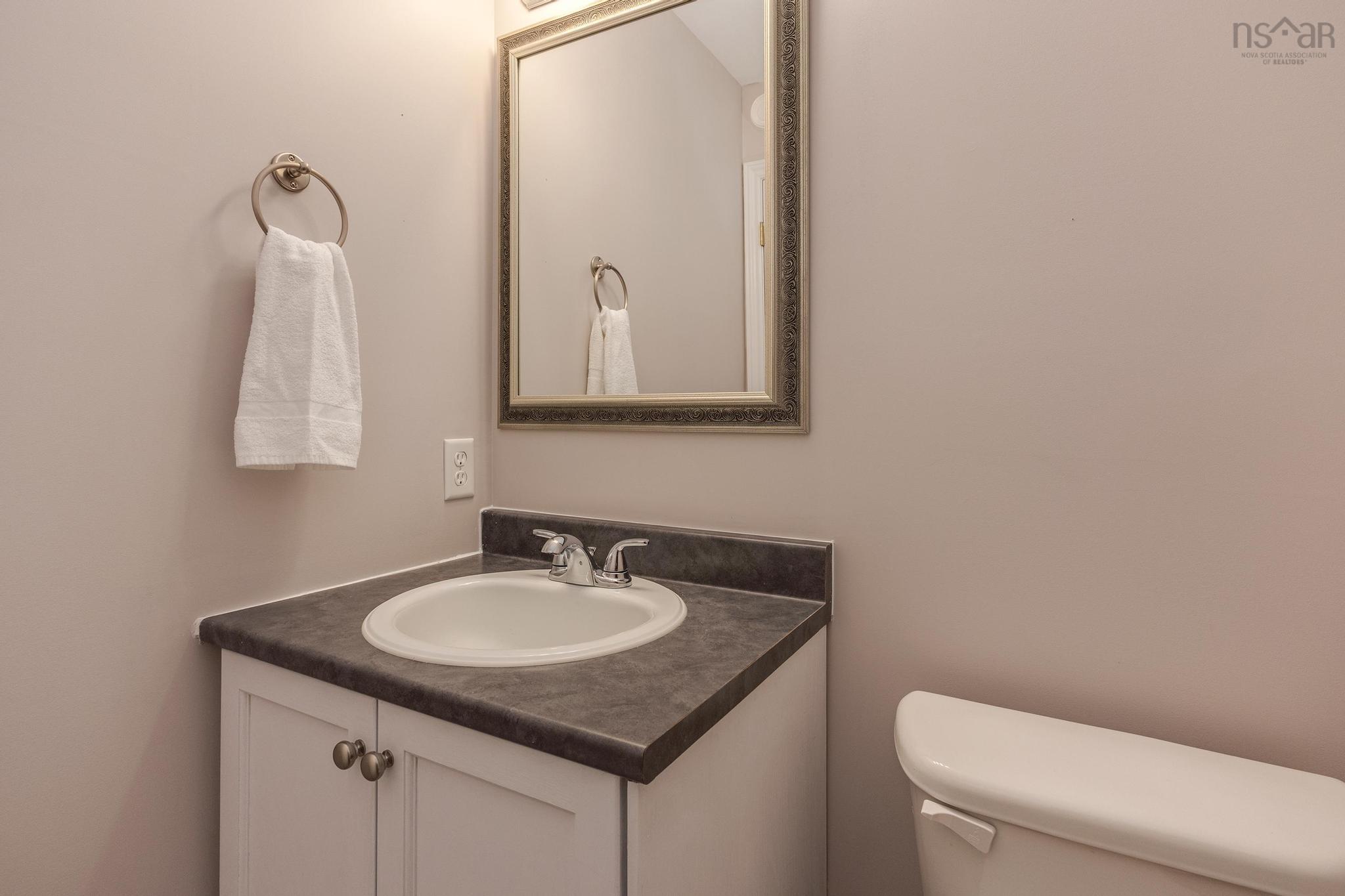 $525,000.00: 197 Green Village Lane, Dartmouth