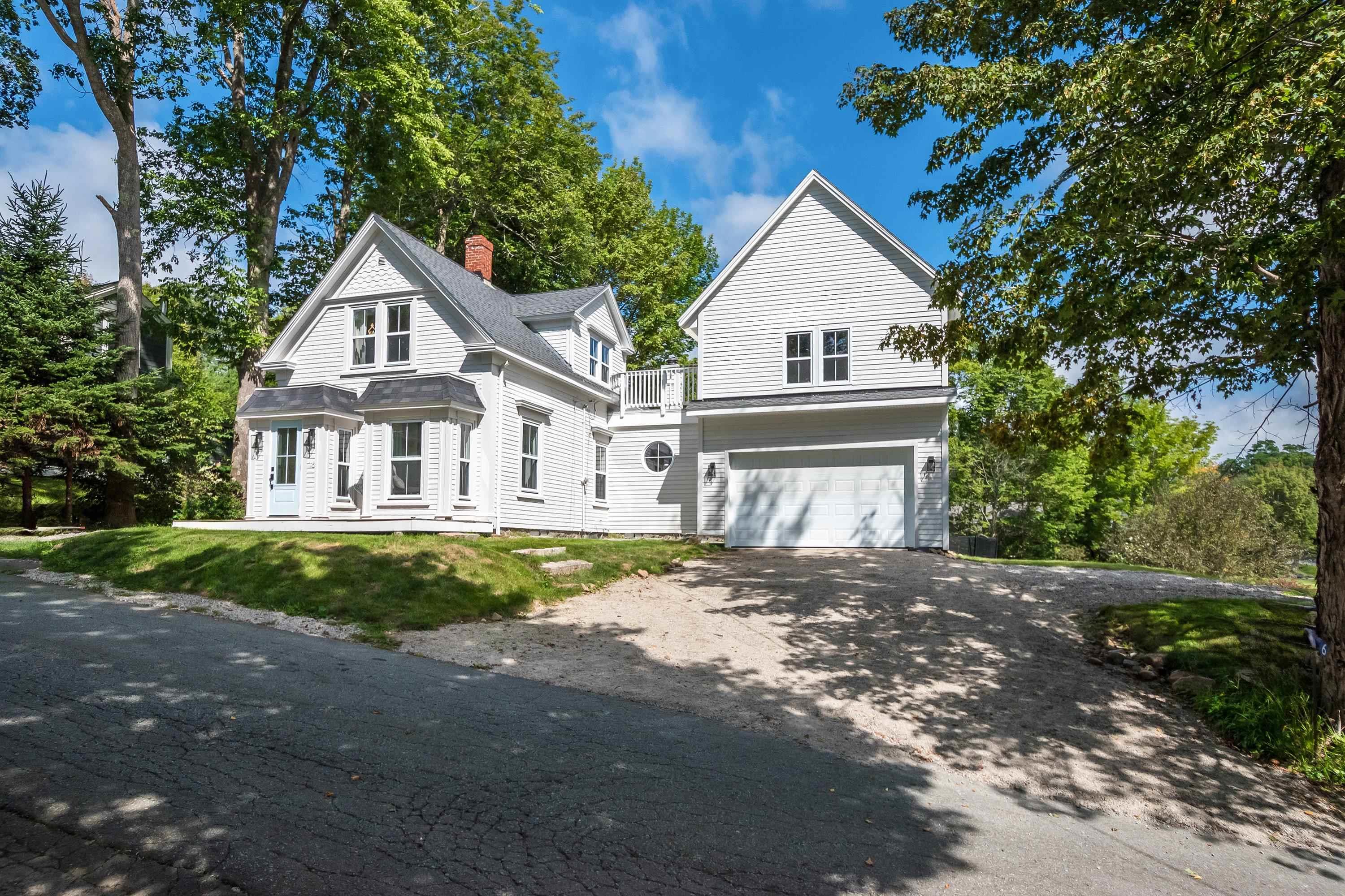 $629,900.00: 16 Garden Lane, Mahone Bay