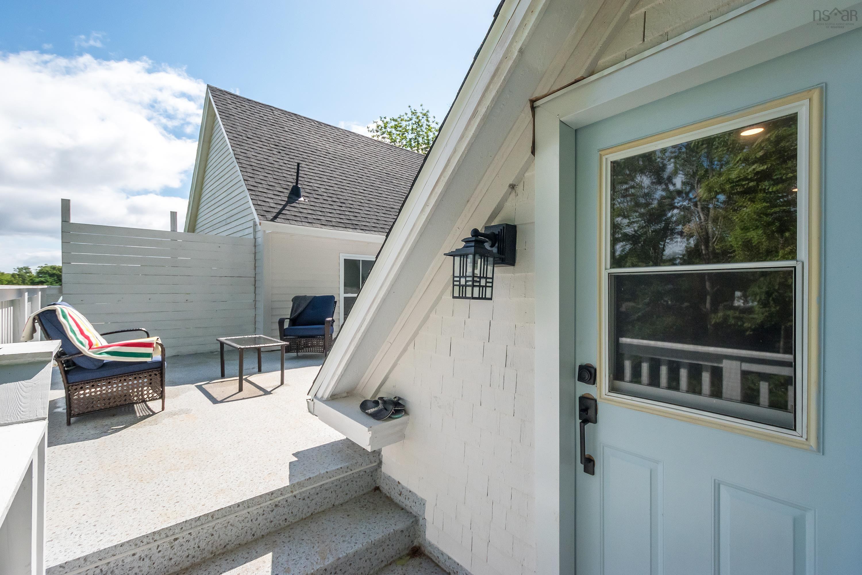 $629,900.00: 16 Garden Lane, Mahone Bay