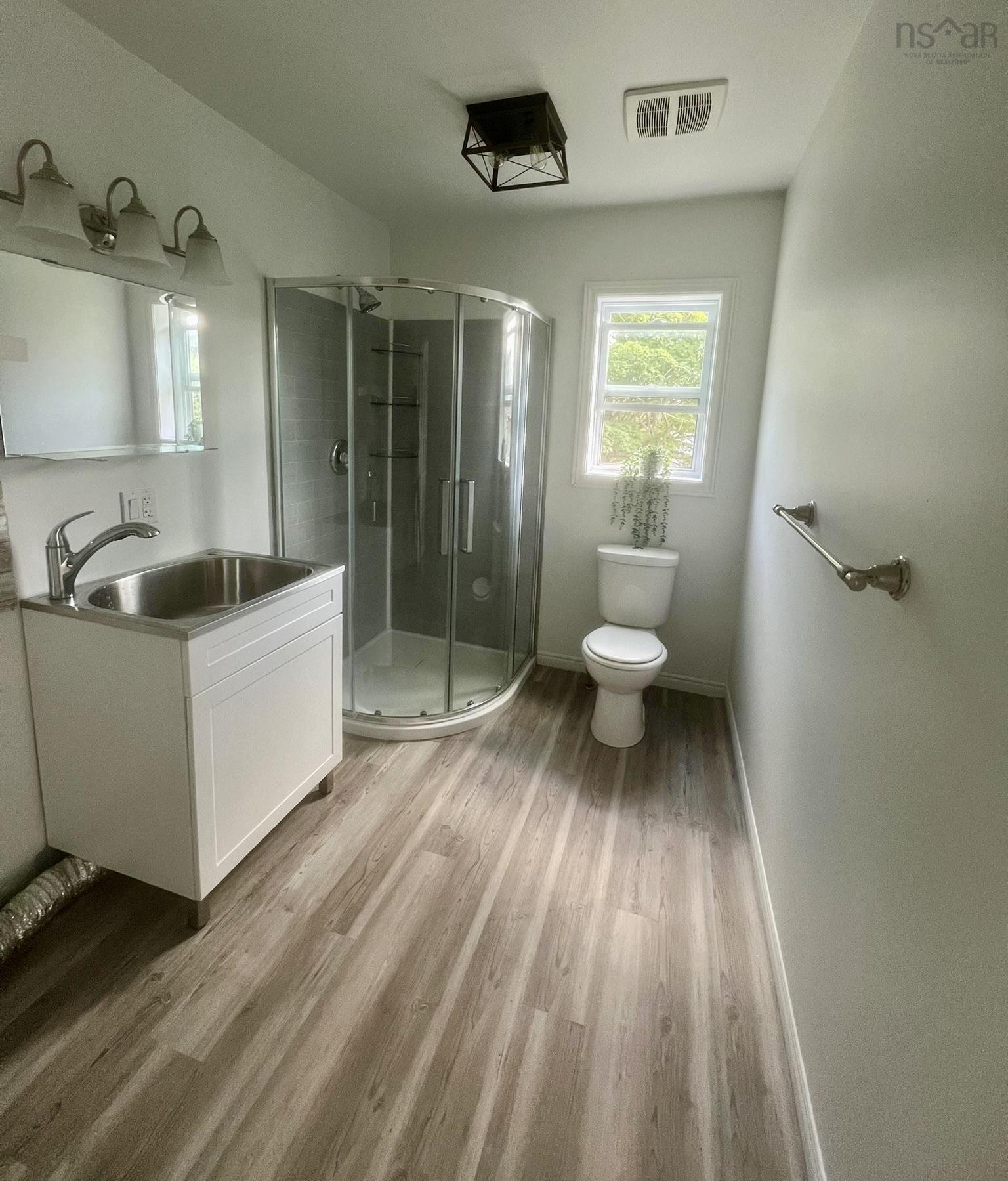 $399,900.00: Unit A 46 Holmes Hill Road, Hantsport
