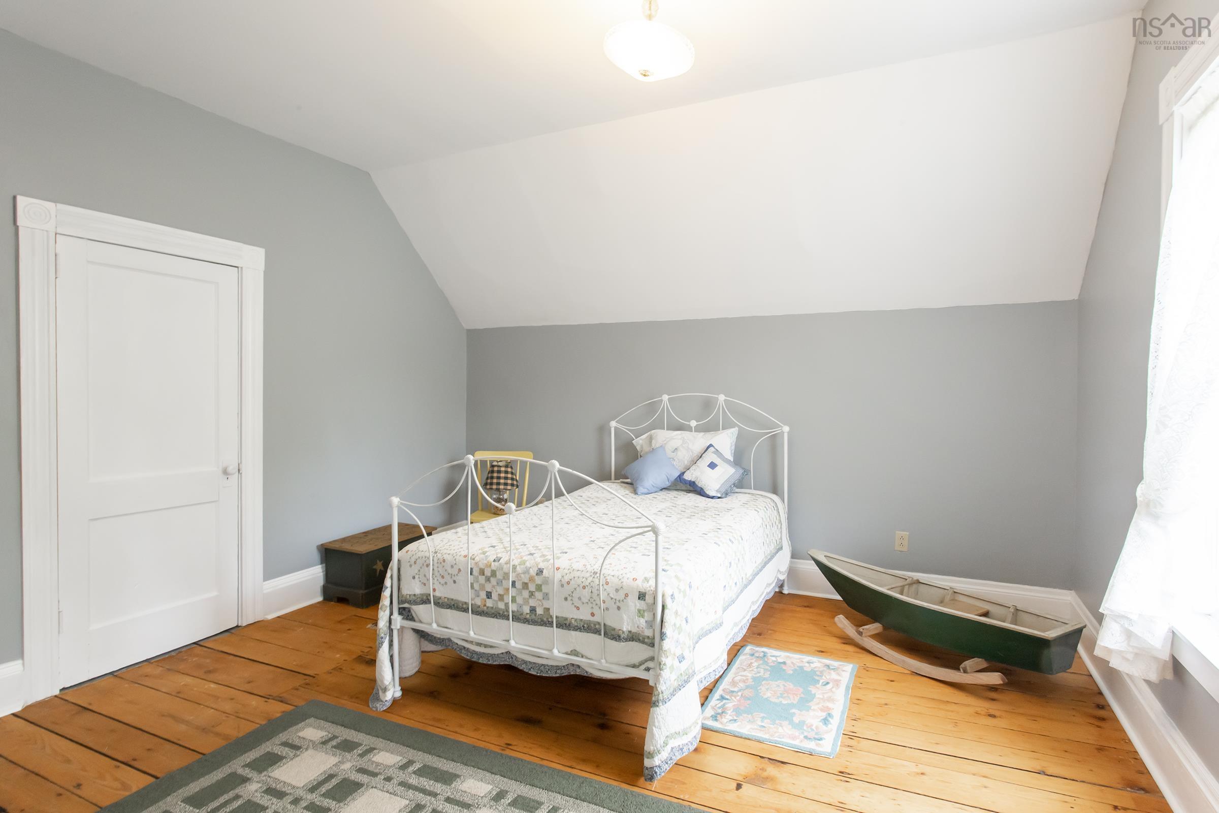 $529,000.00: 652 Port Lorne Road, Port Lorne