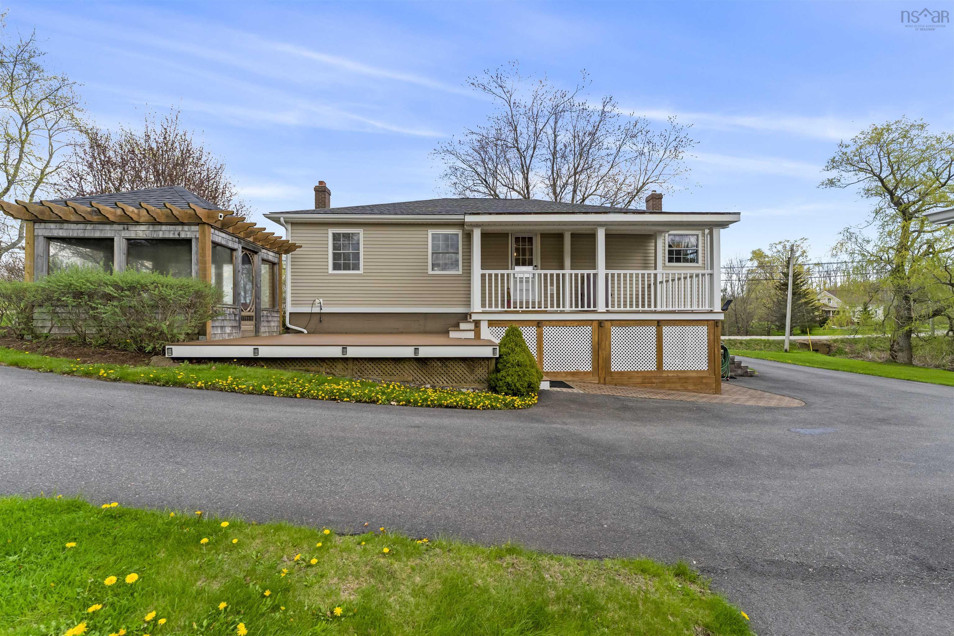 $735,000.00: 580 Hwy 1, Mount Denson