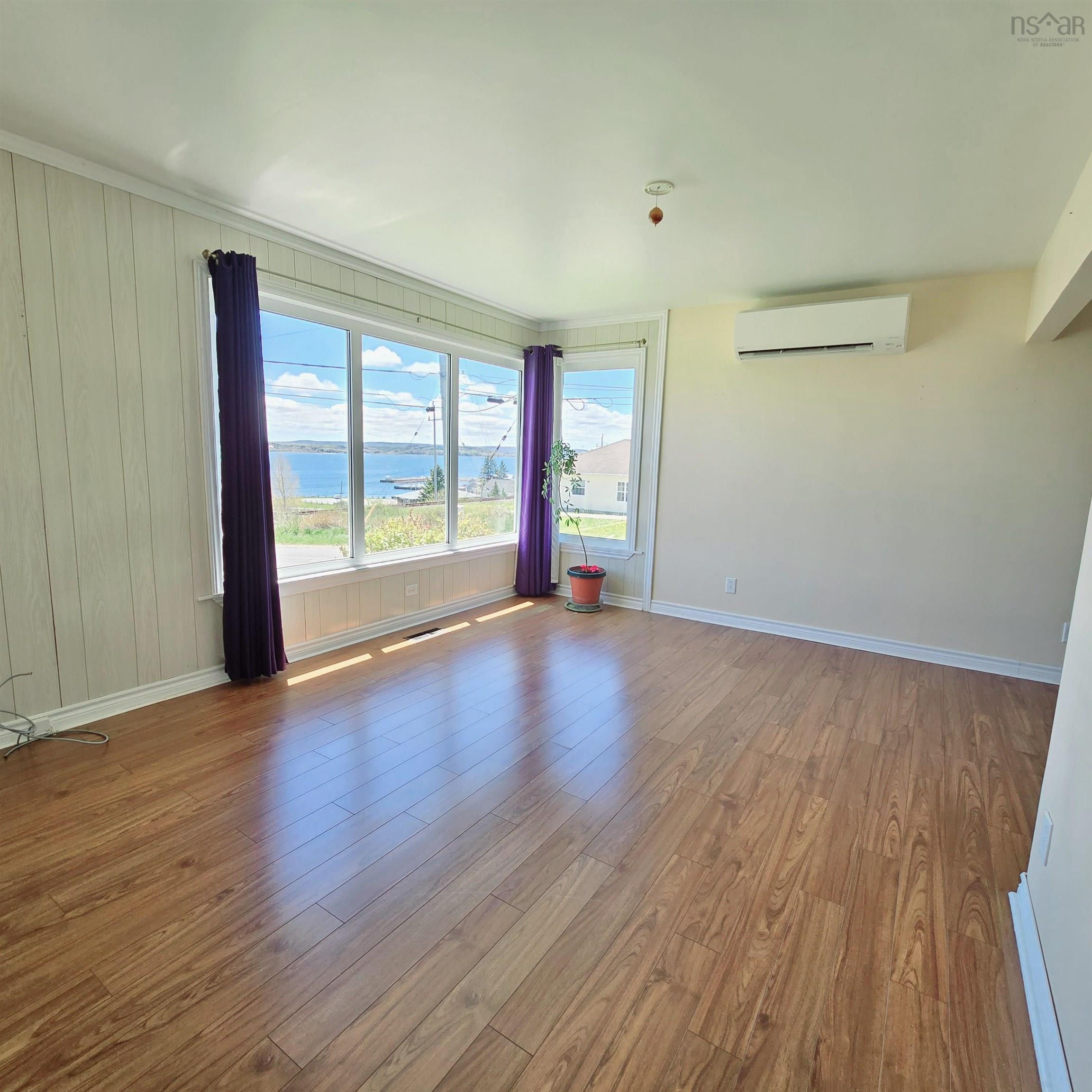 $275,000.00: 95 Meech Avenue, North Sydney