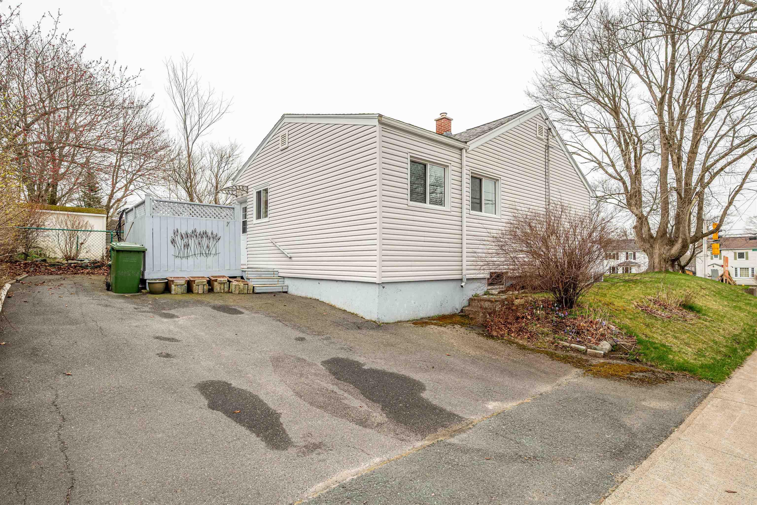 $549,000.00: 2793 Connaught Avenue, Halifax