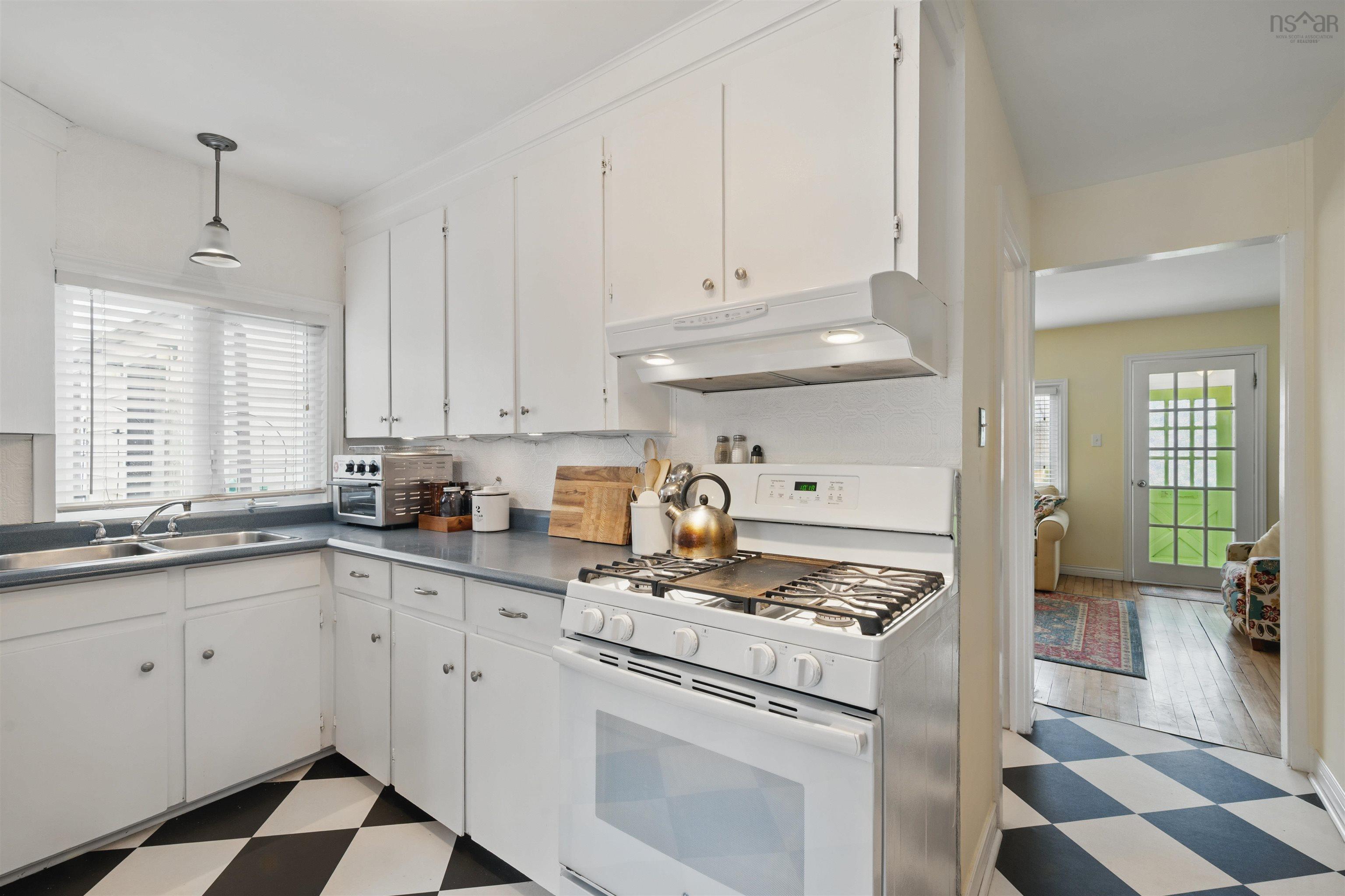 $549,000.00: 2793 Connaught Avenue, Halifax