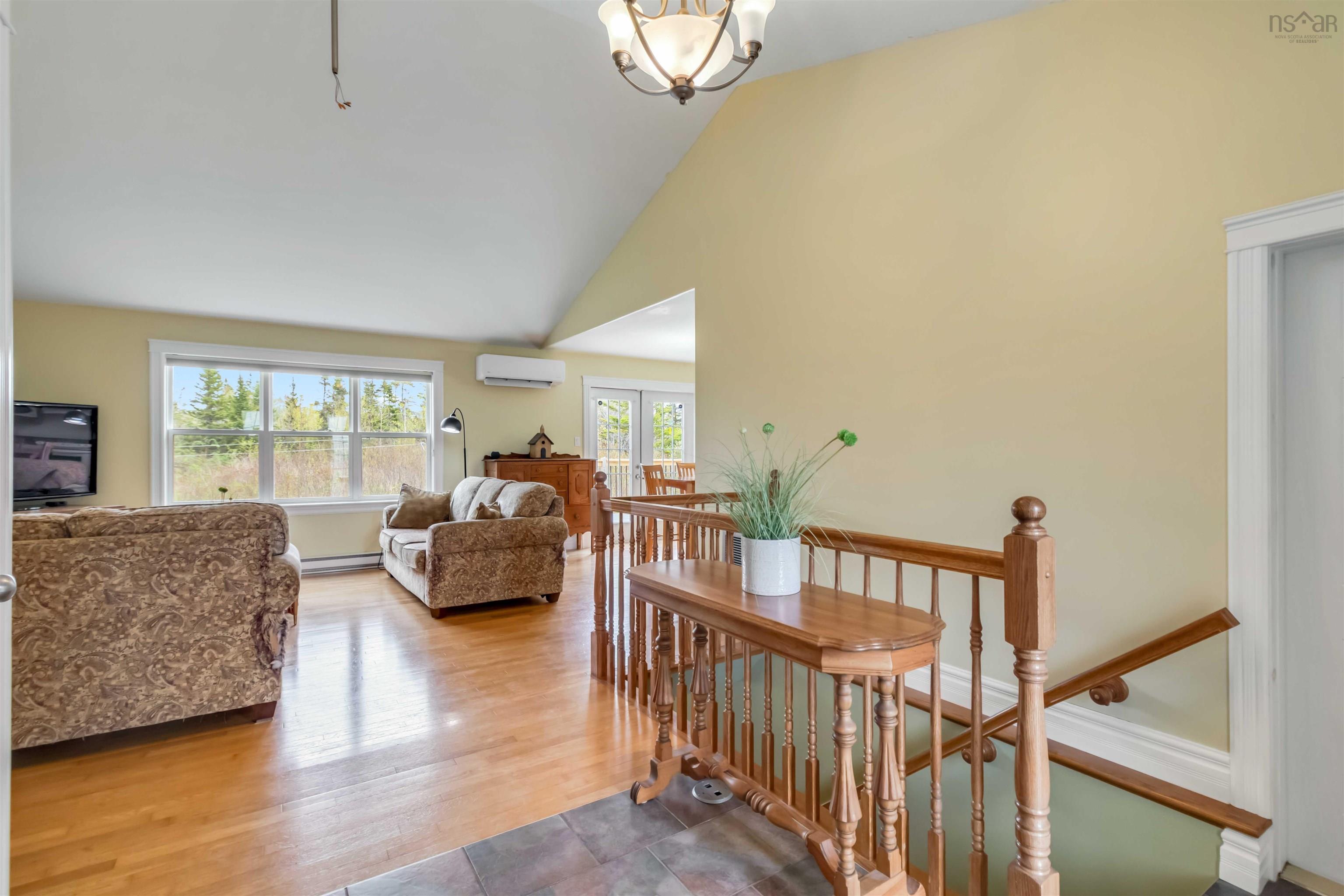 $799,900.00: 222 Whitehead Road, Harrietsfield