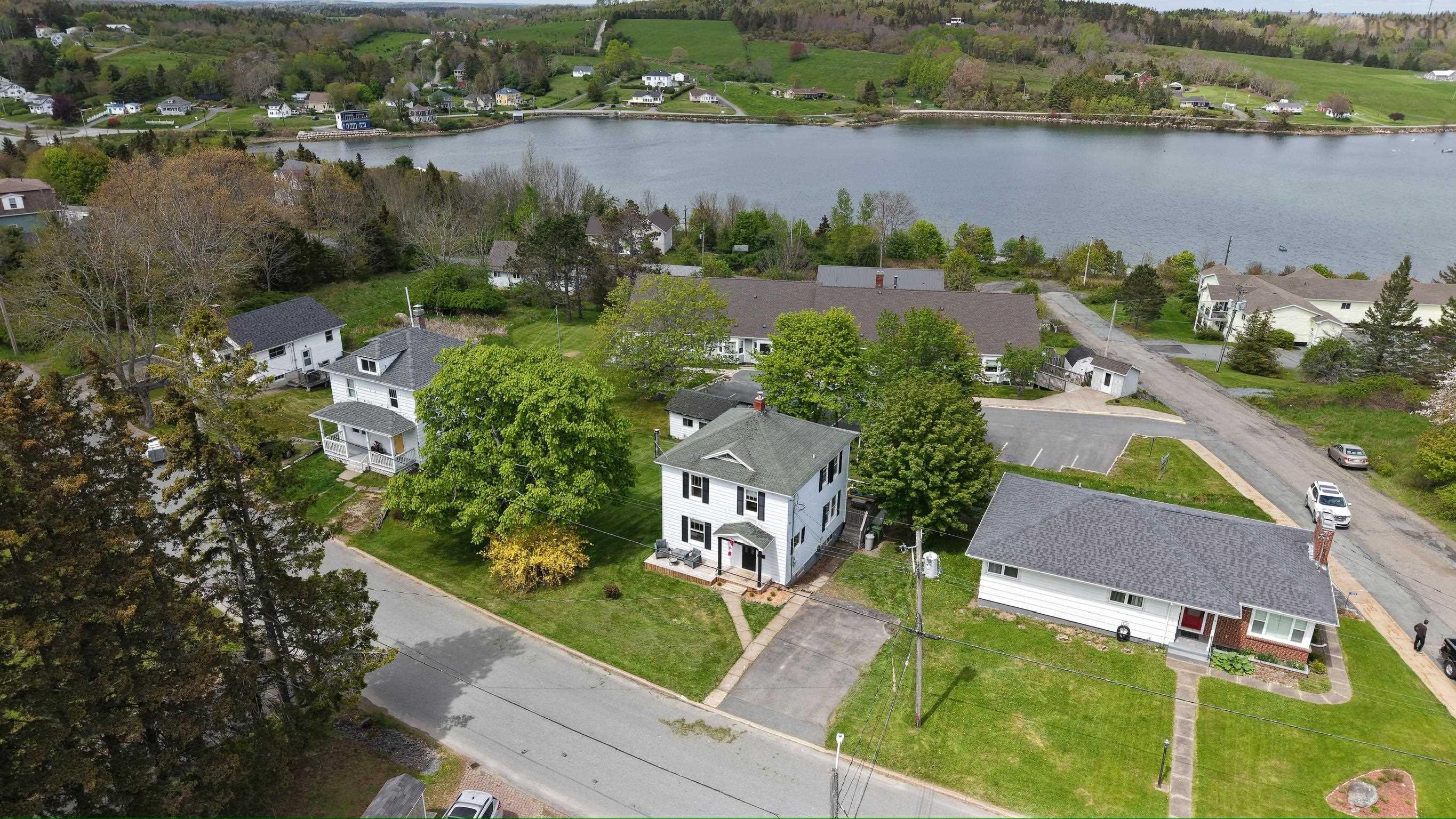 $519,000.00: 10 Kissing Bridge Road, Lunenburg