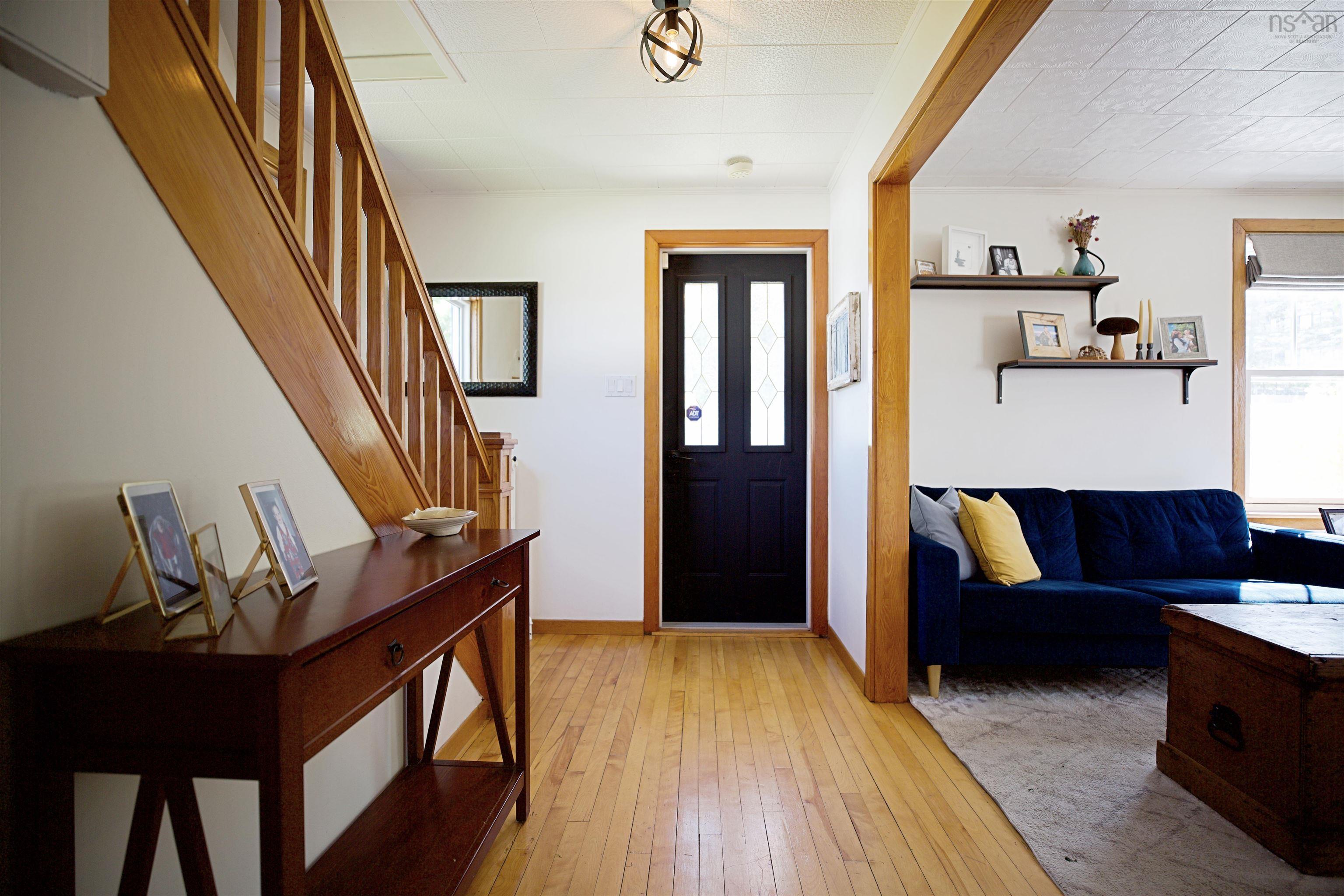 $519,000.00: 10 Kissing Bridge Road, Lunenburg