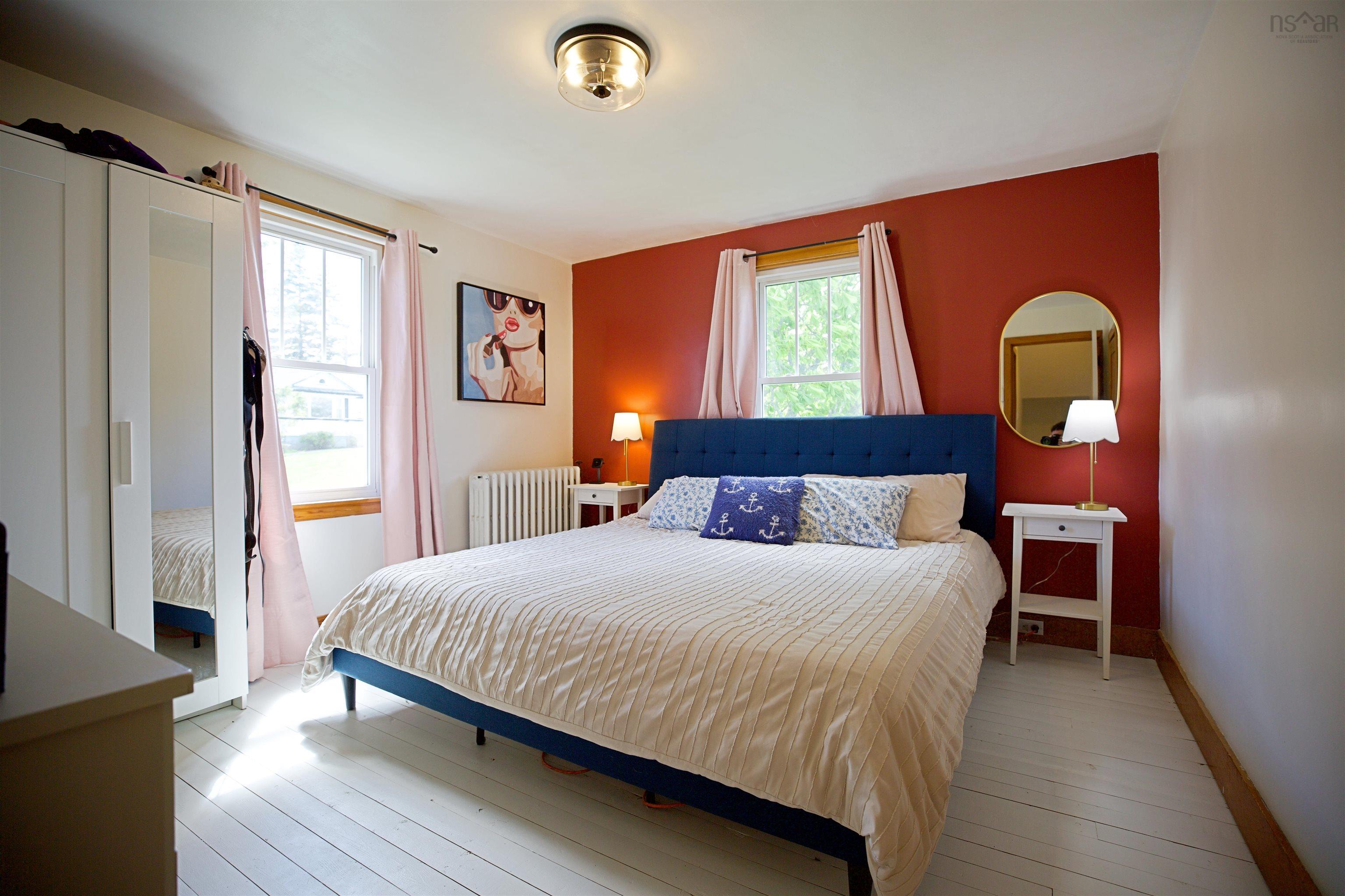 $519,000.00: 10 Kissing Bridge Road, Lunenburg