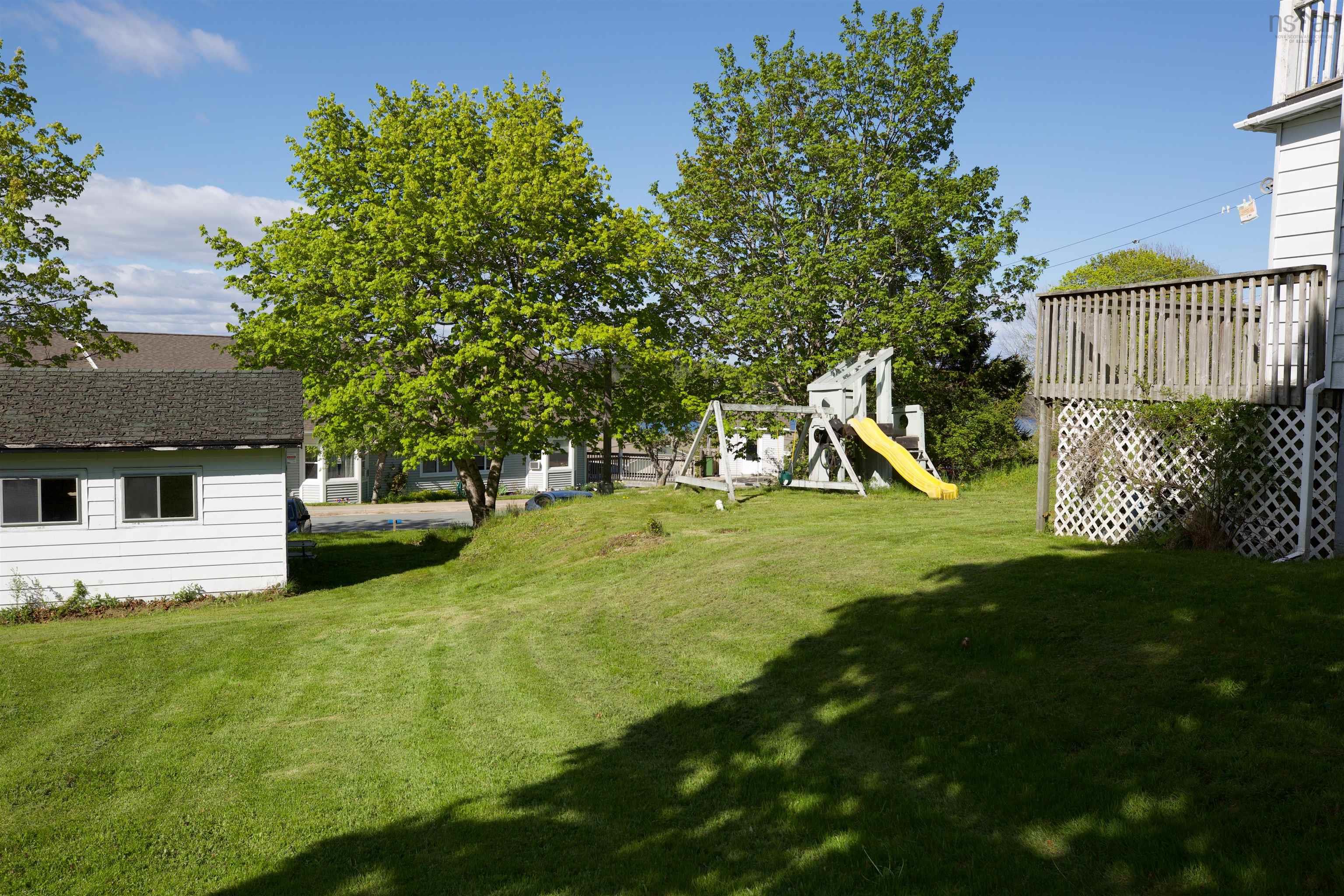 $519,000.00: 10 Kissing Bridge Road, Lunenburg
