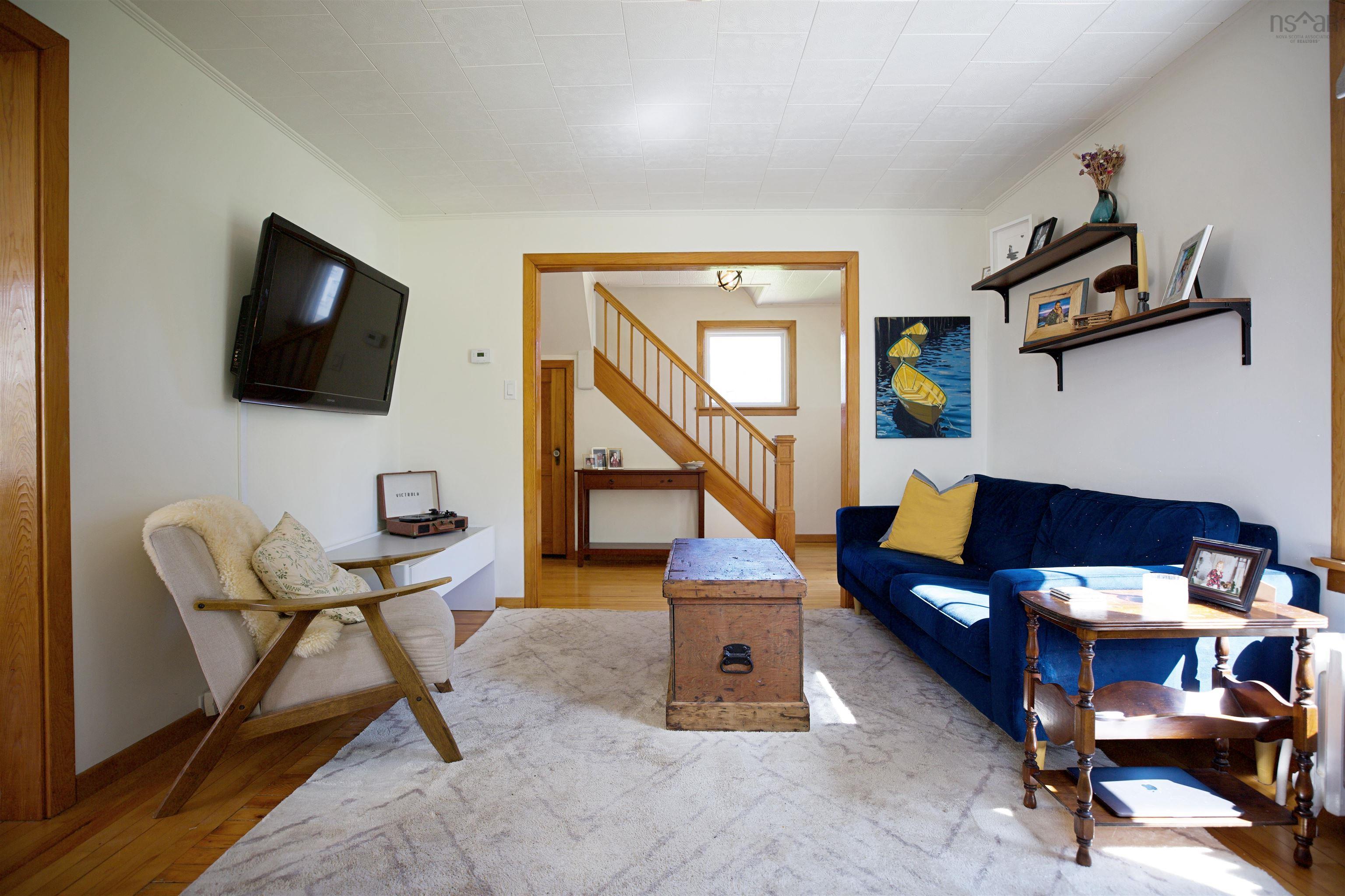 $519,000.00: 10 Kissing Bridge Road, Lunenburg