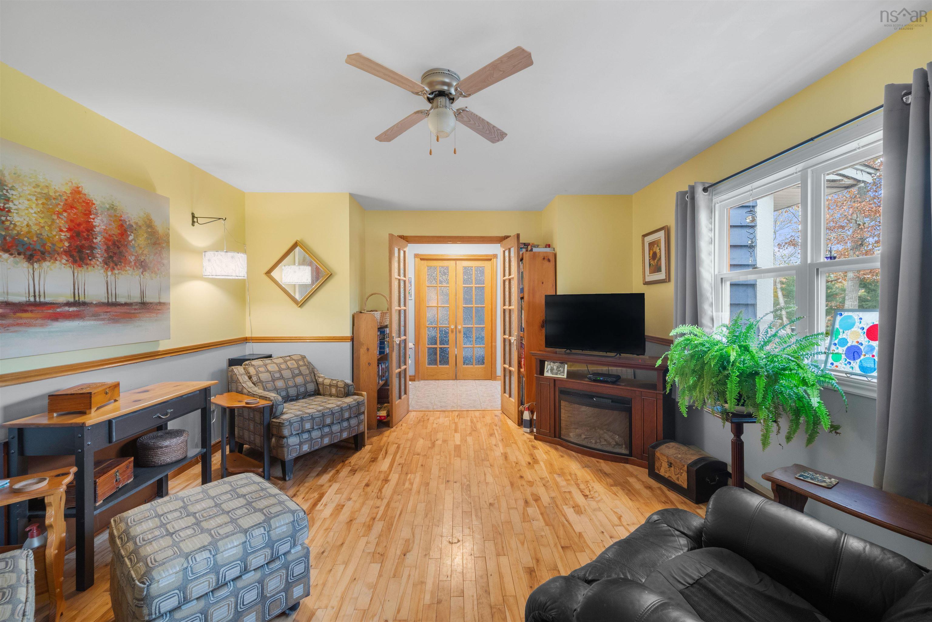 $675,000.00: 135 Third Avenue, Lakeview