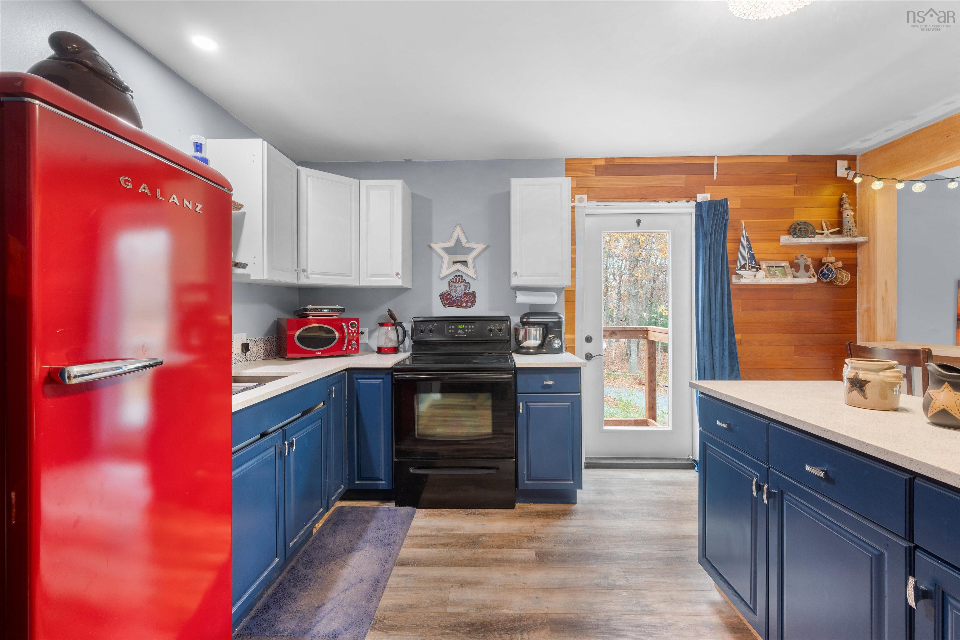 $675,000.00: 135 Third Avenue, Lakeview
