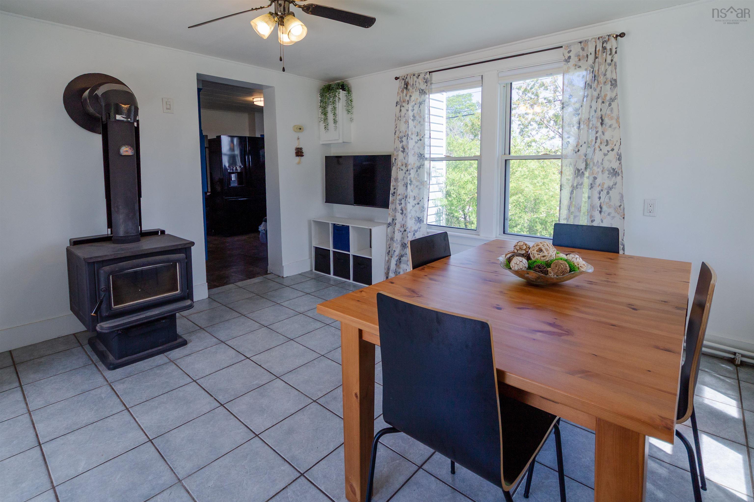 $269,900.00: 1156 Riverside Road, New Edinburgh