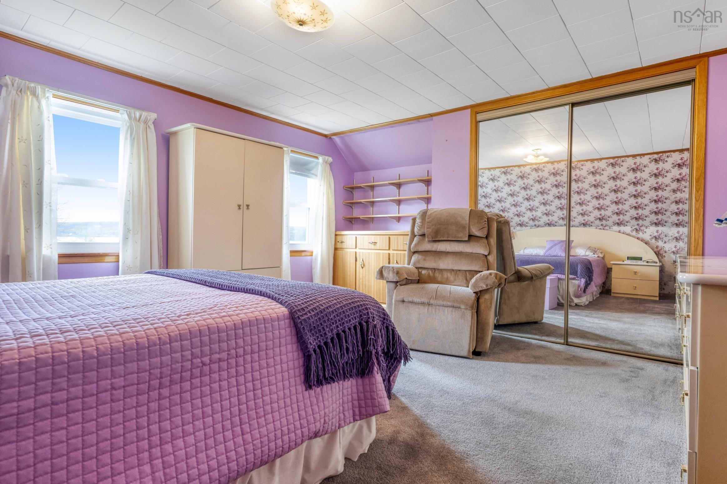 $490,000.00: 5260 332 Highway, Middle Lahave
