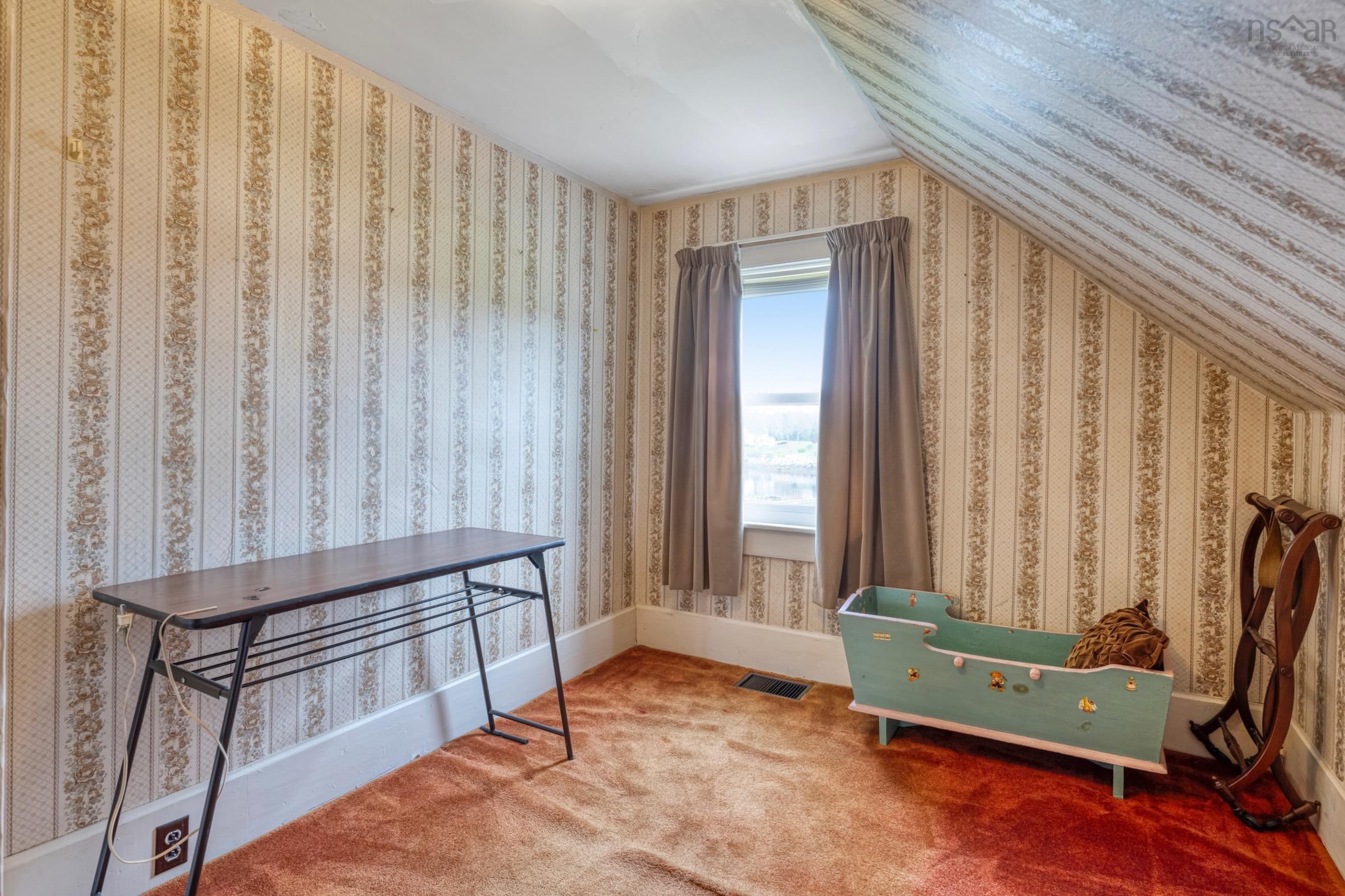 $490,000.00: 5260 332 Highway, Middle Lahave
