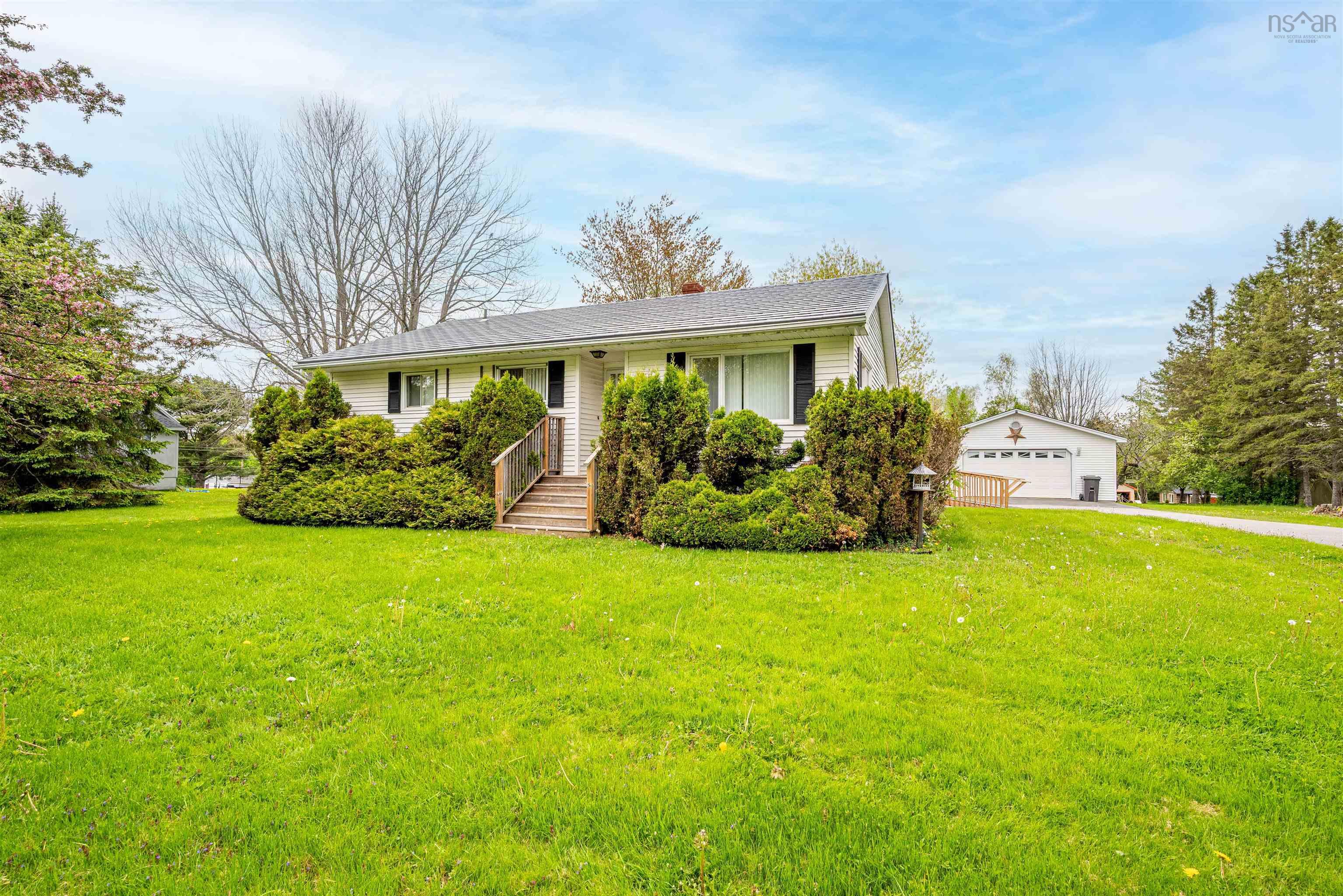 $459,900.00: 158 Town Road, Falmouth