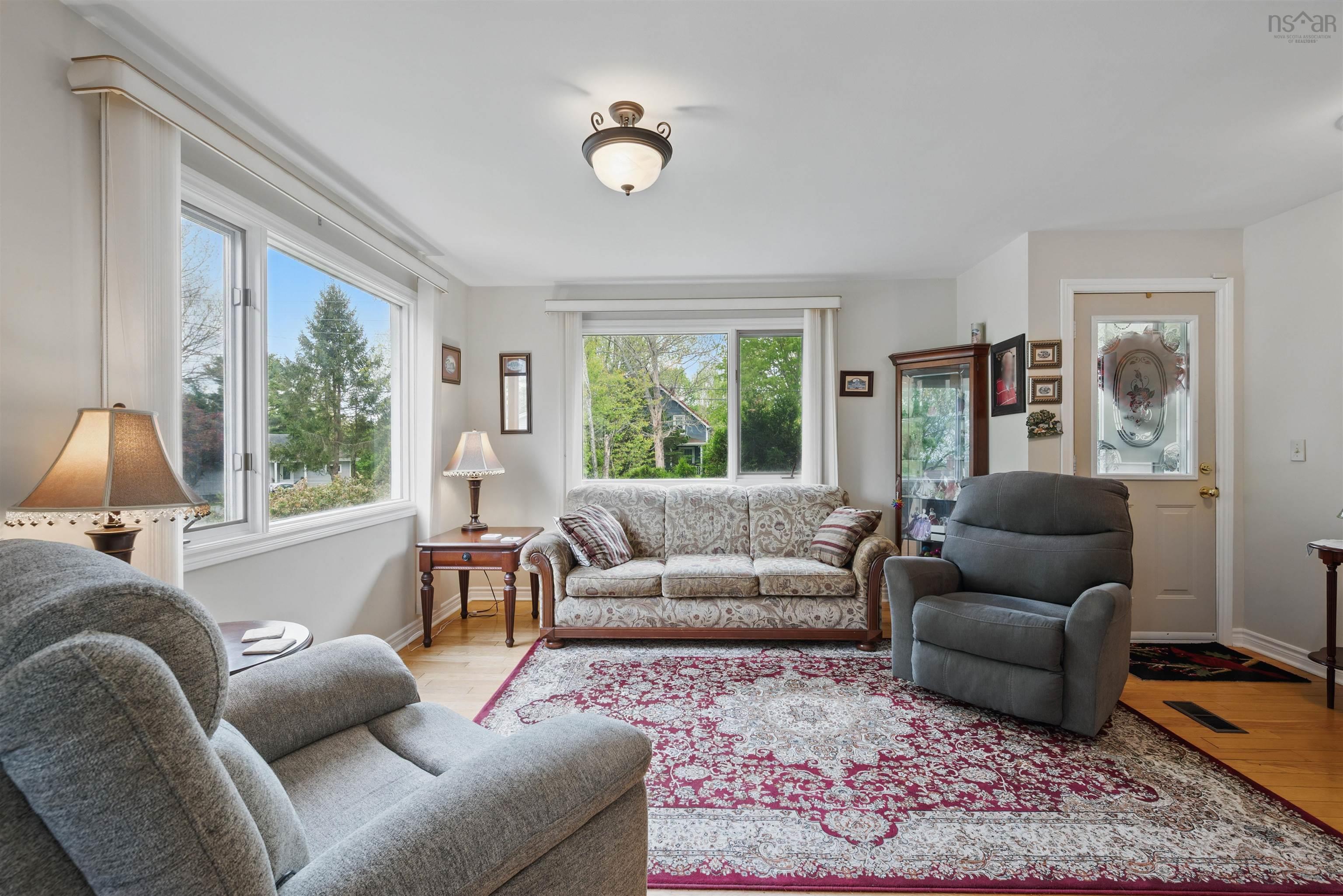 $459,900.00: 158 Town Road, Falmouth