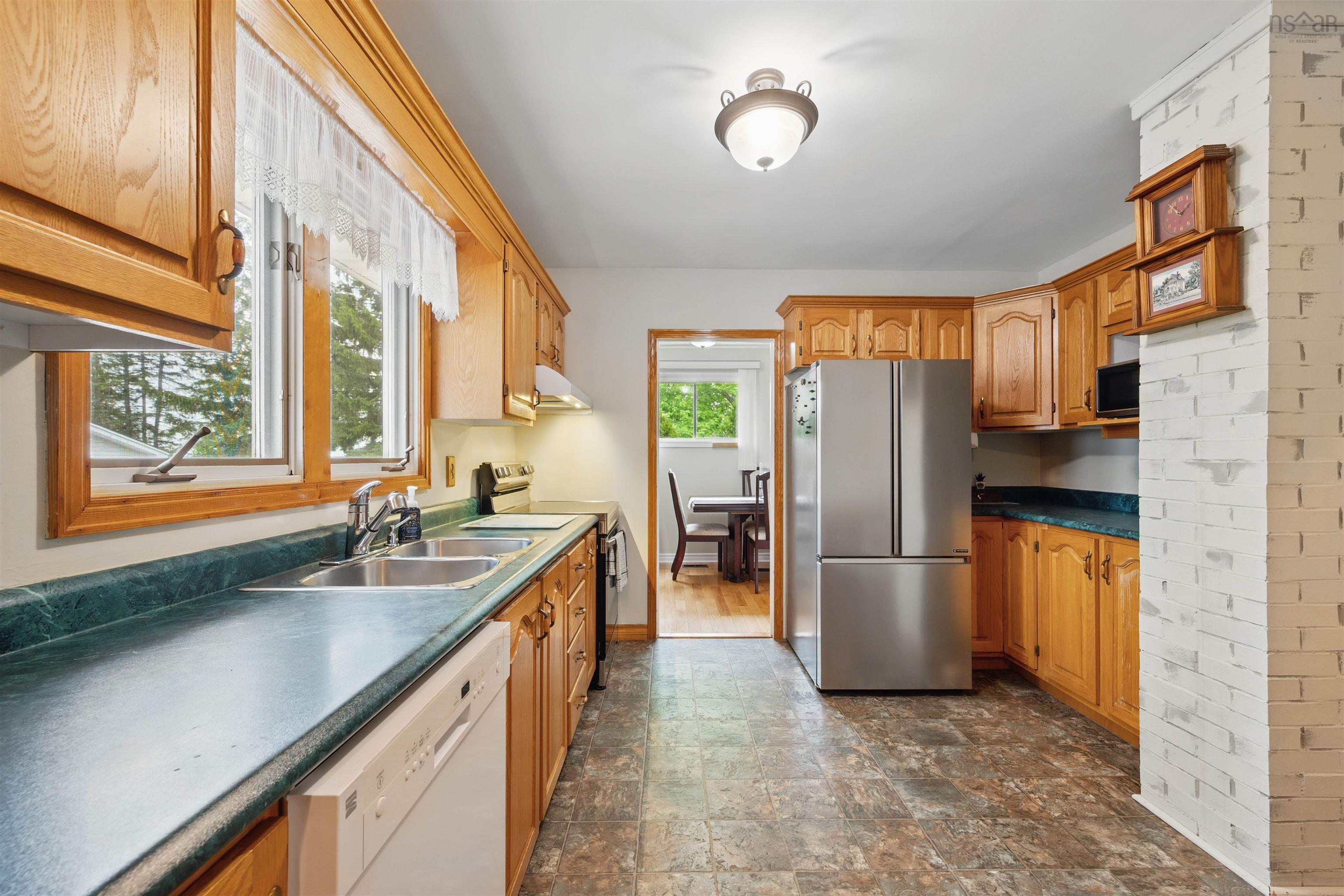 $459,900.00: 158 Town Road, Falmouth