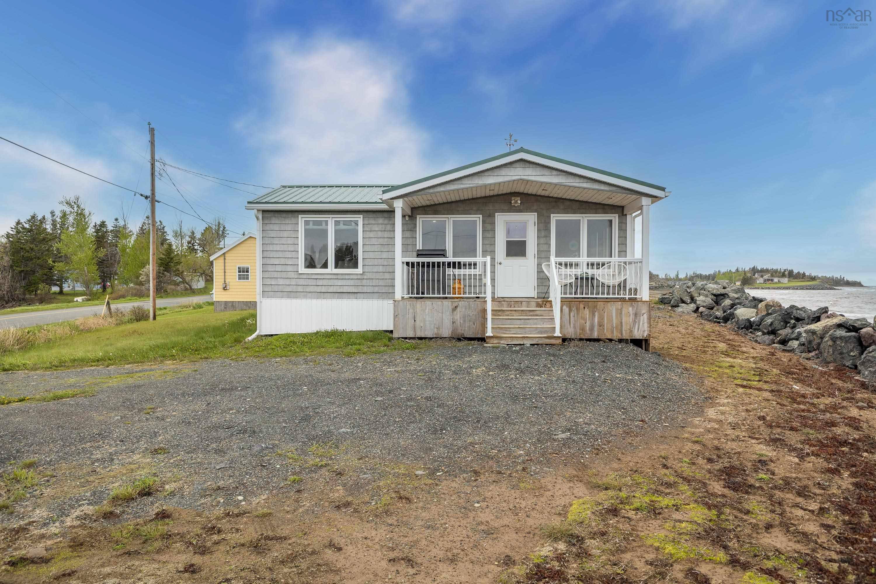 $364,000.00: 565 Caribou Island Road, Caribou Island
