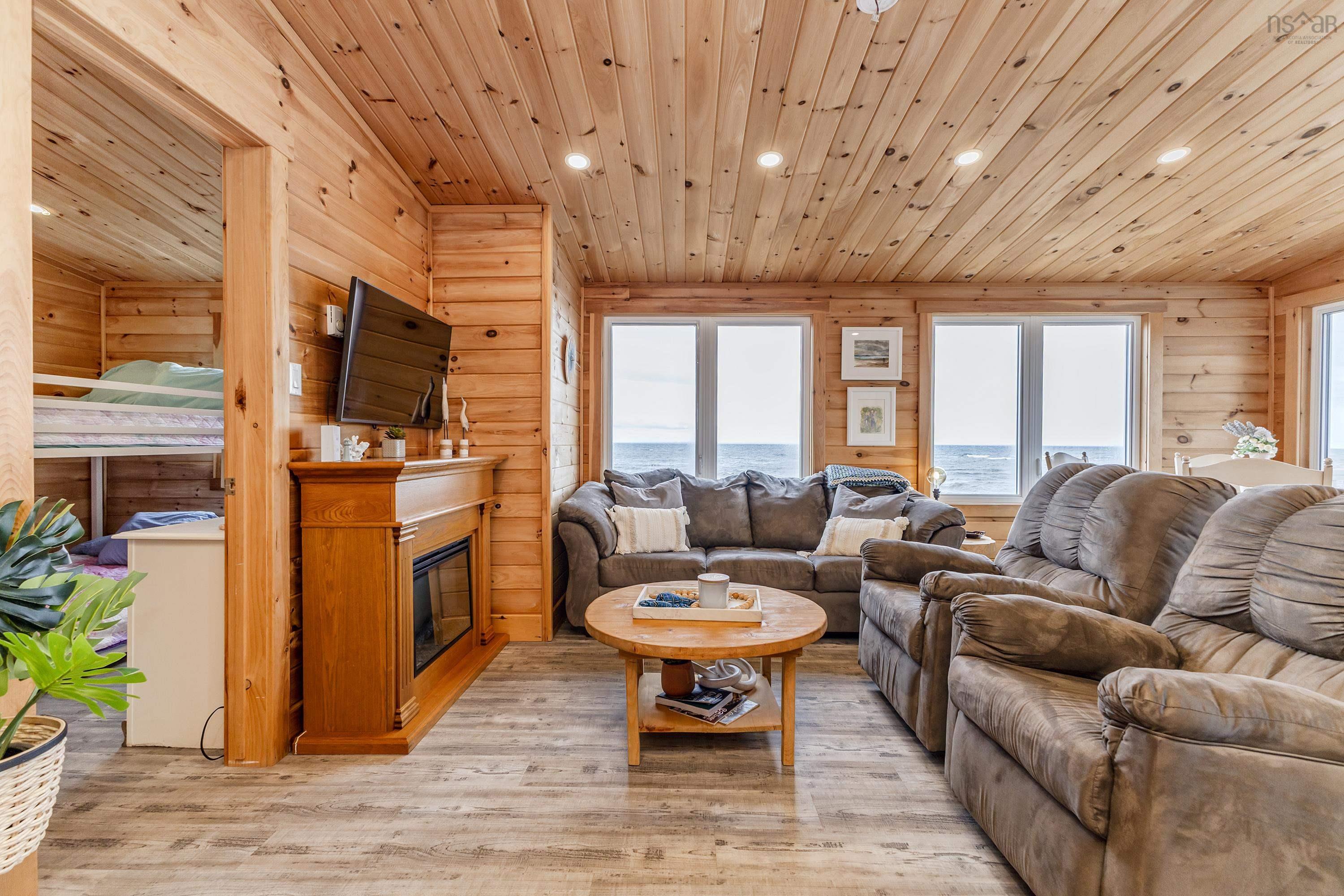 $364,000.00: 565 Caribou Island Road, Caribou Island