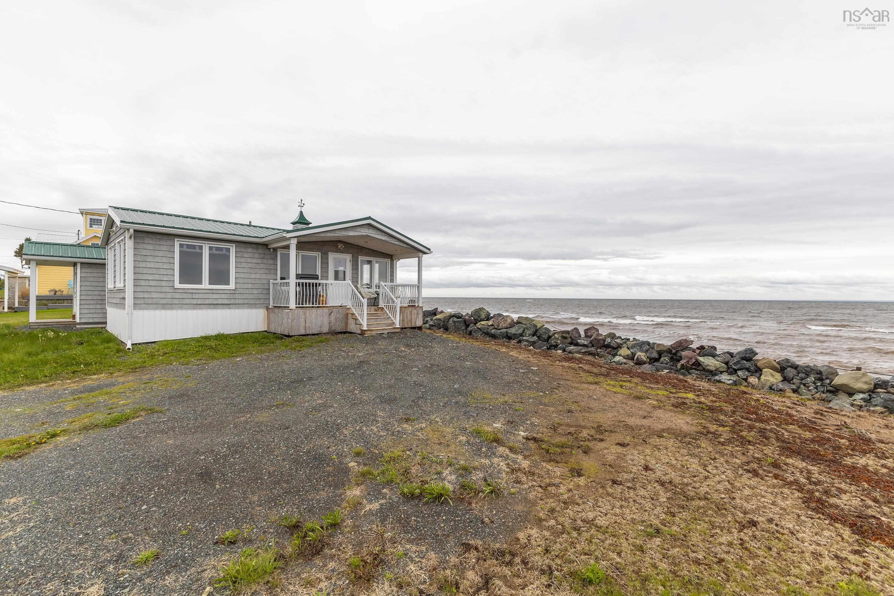 $364,000.00: 565 Caribou Island Road, Caribou Island