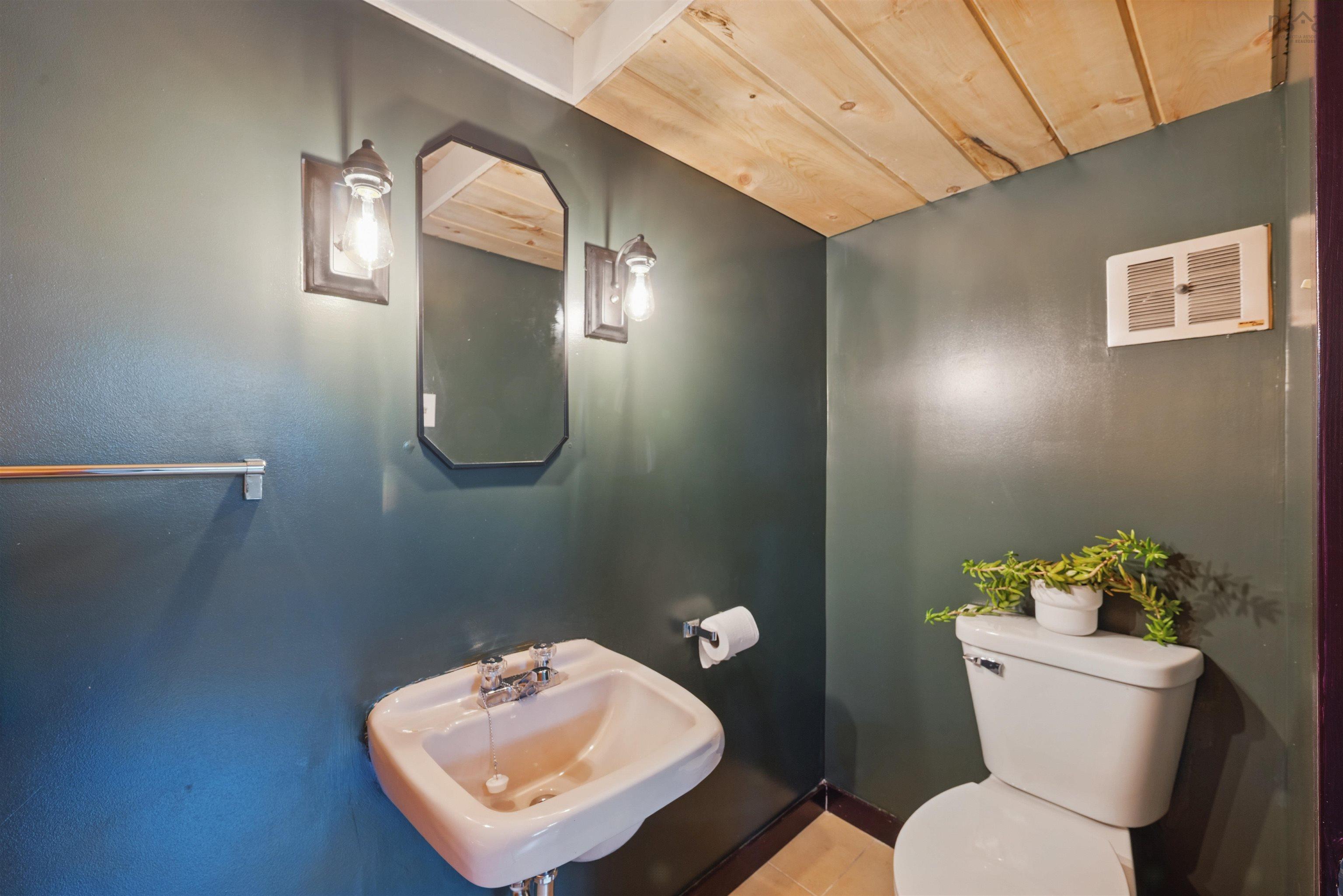$519,900.00: 20 Day Avenue, Dartmouth