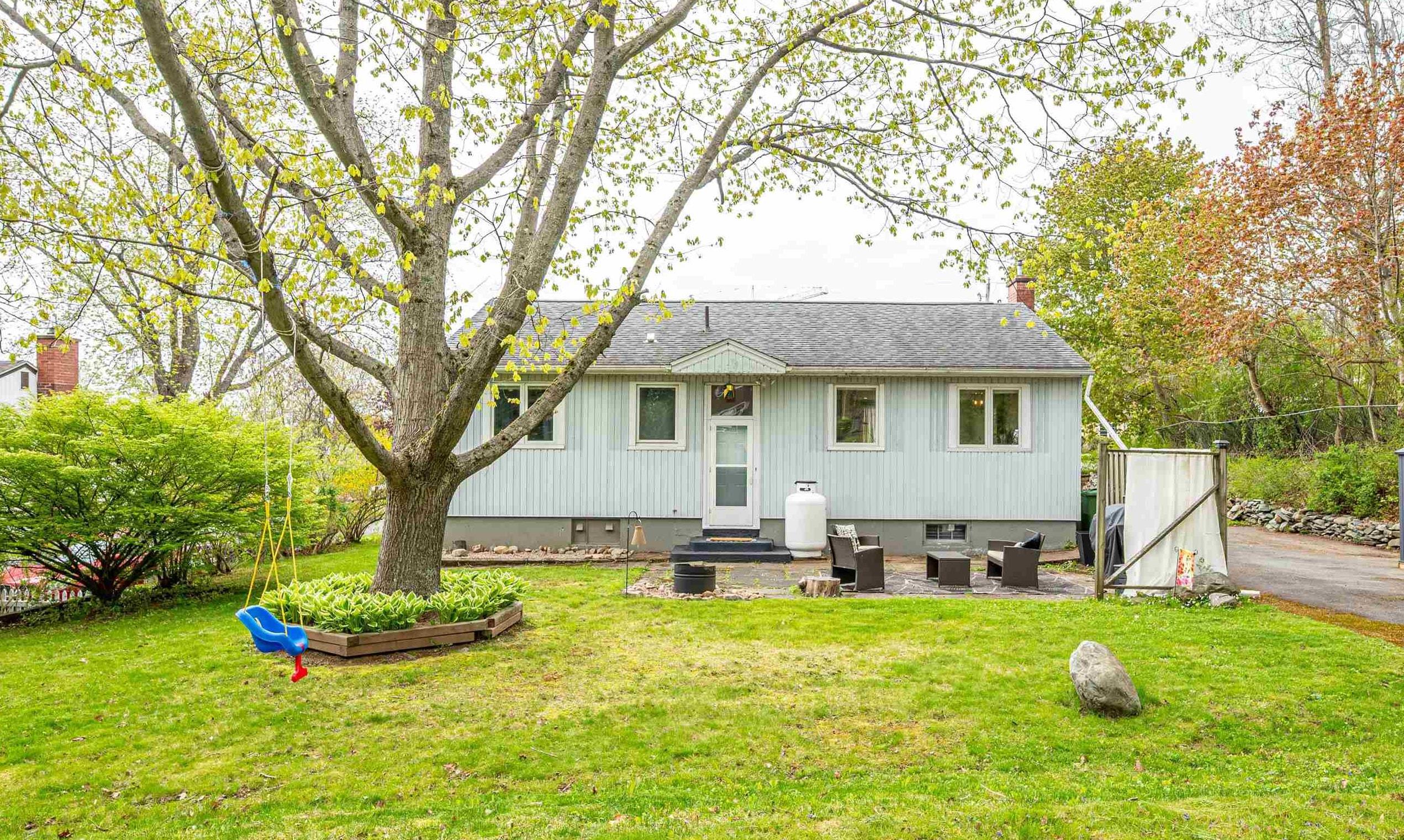 $519,900.00: 20 Day Avenue, Dartmouth