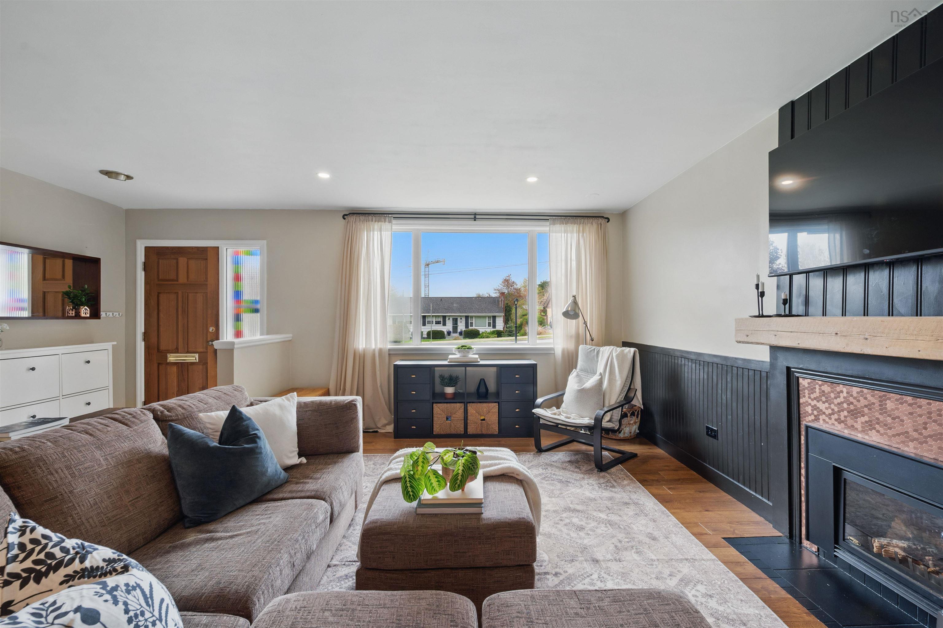 $519,900.00: 20 Day Avenue, Dartmouth