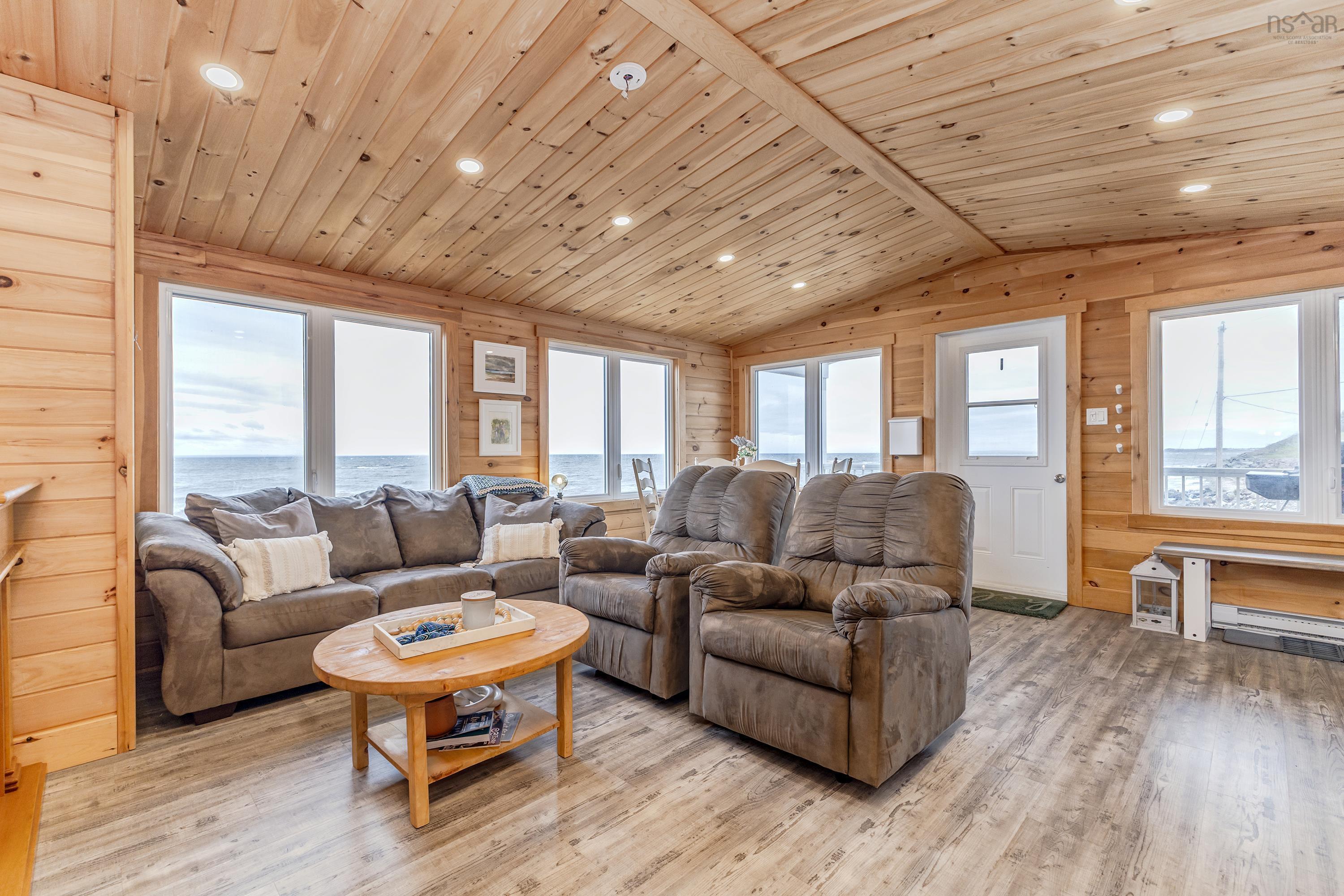 $364,000.00: 565 Caribou Island Road, Caribou Island