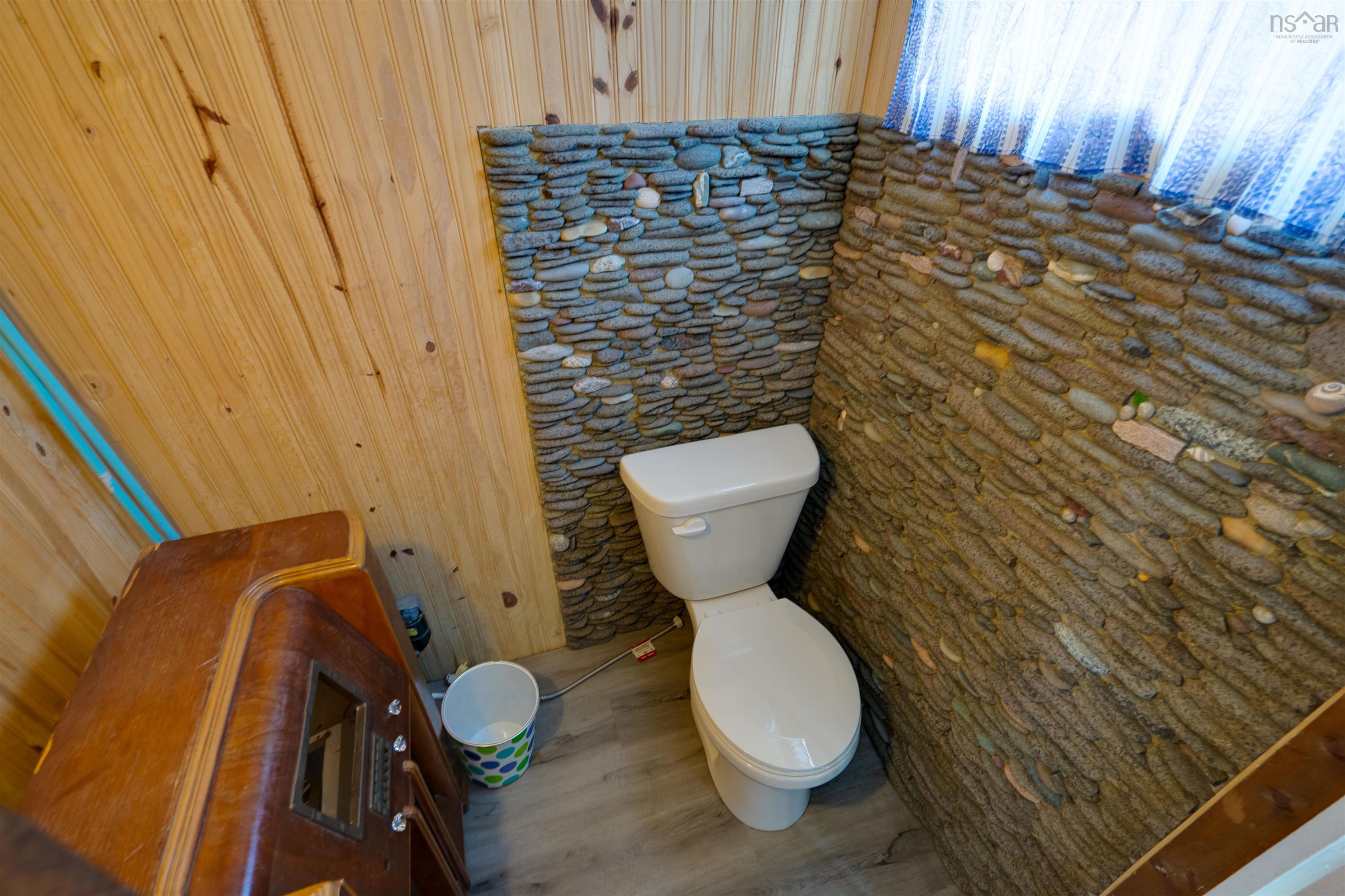 $360,000.00: 15 Highway 217, Freeport