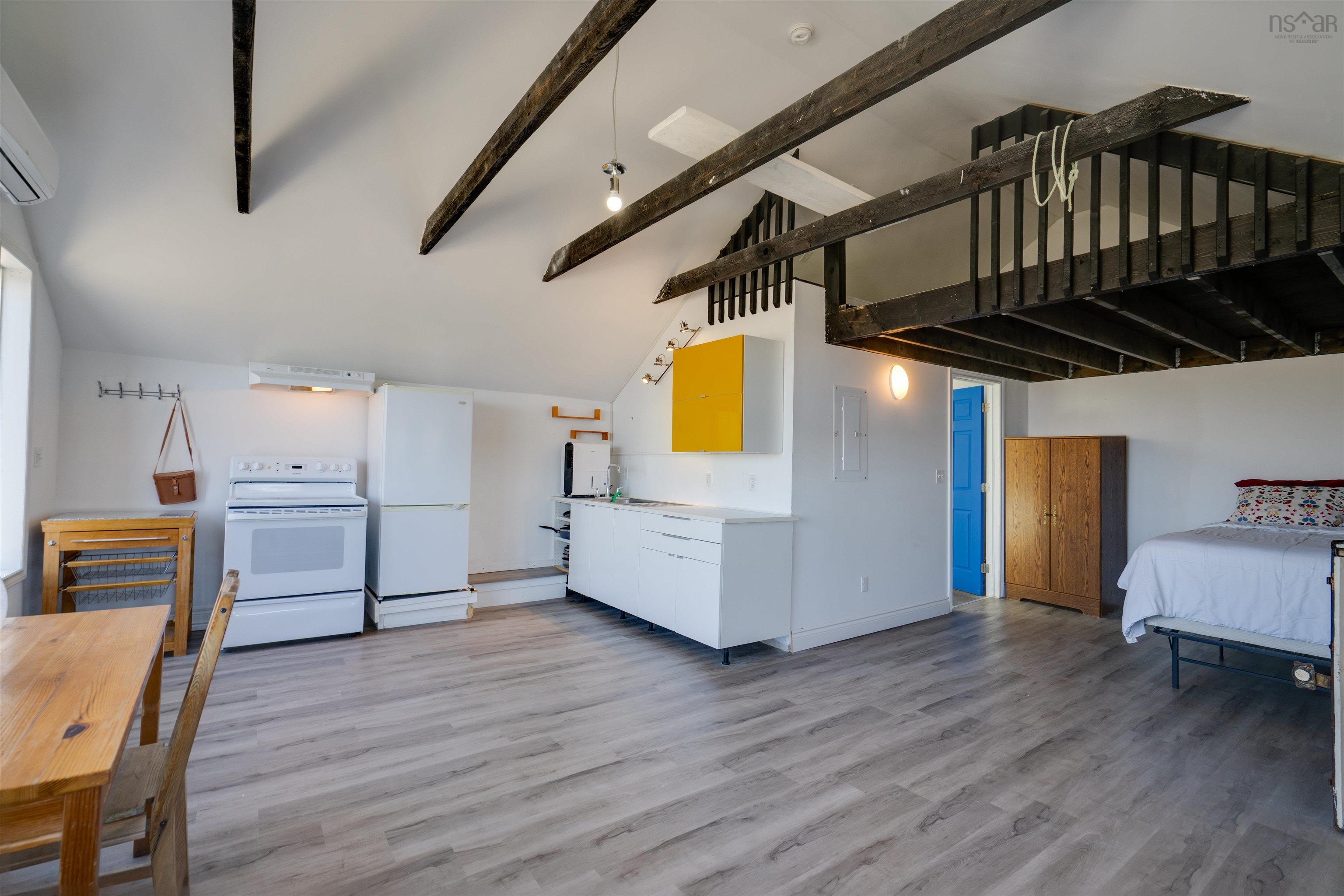 $360,000.00: 15 Highway 217, Freeport