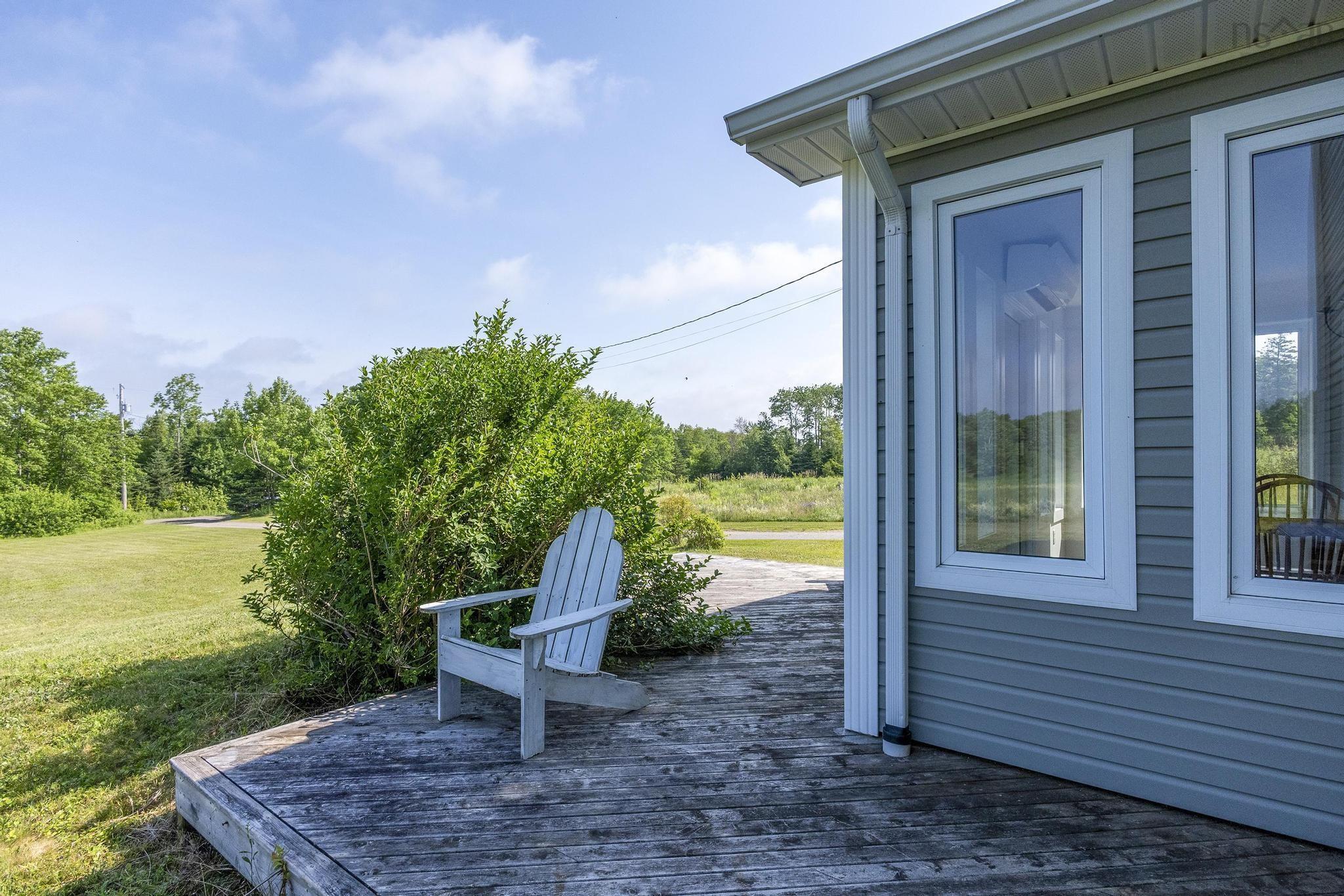 $625,000.00: 3404 Brow of Mountain Road, West Black Rock