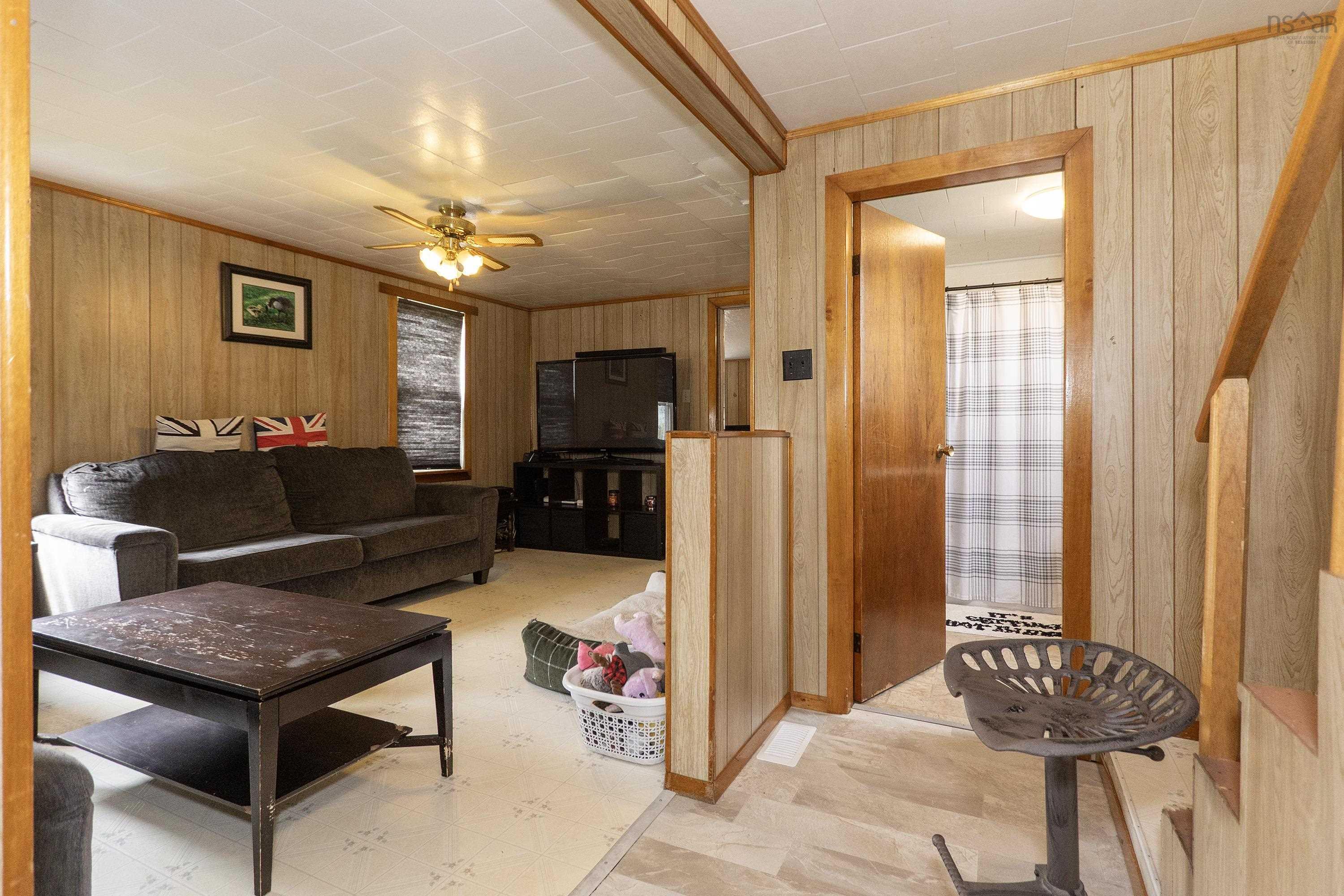 $179,900.00: 527 Pit Road, River Hebert