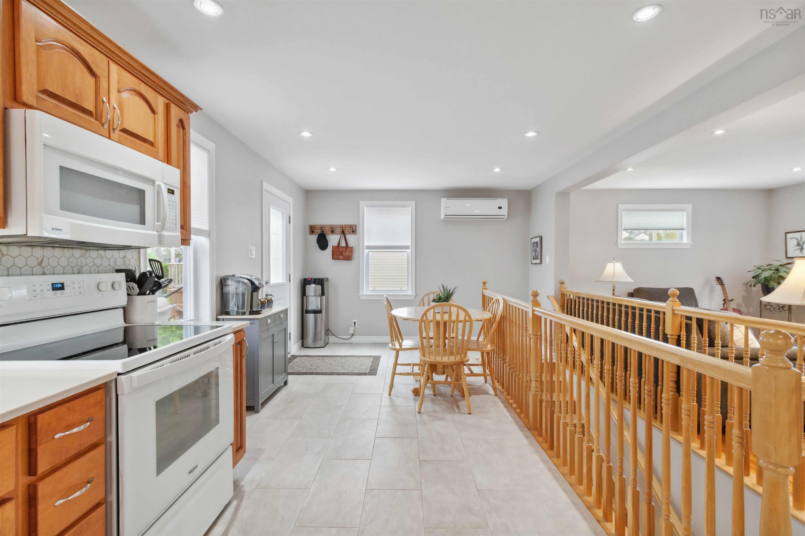 $369,900.00: 21 Hayward Court, Truro