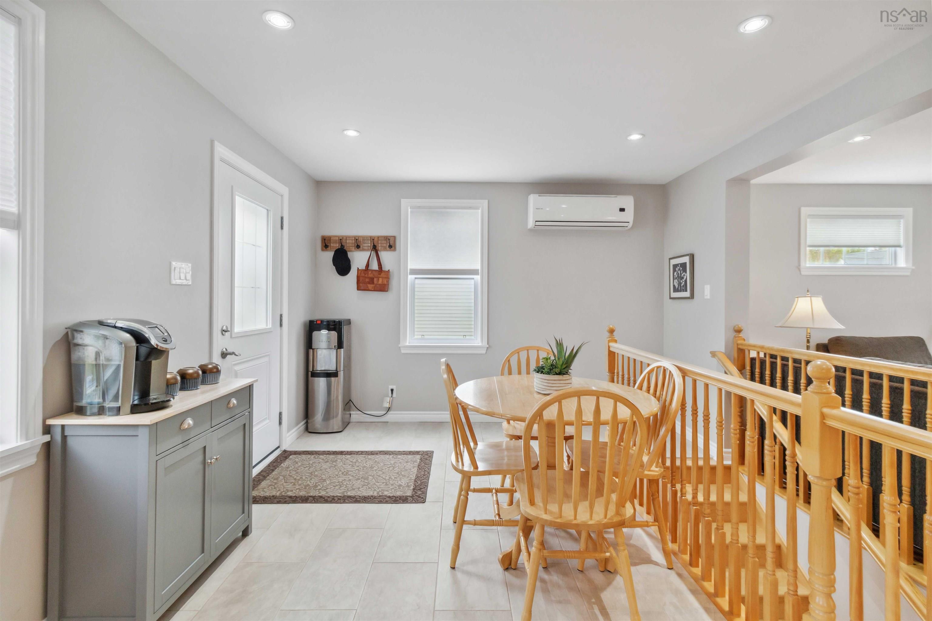 $369,900.00: 21 Hayward Court, Truro
