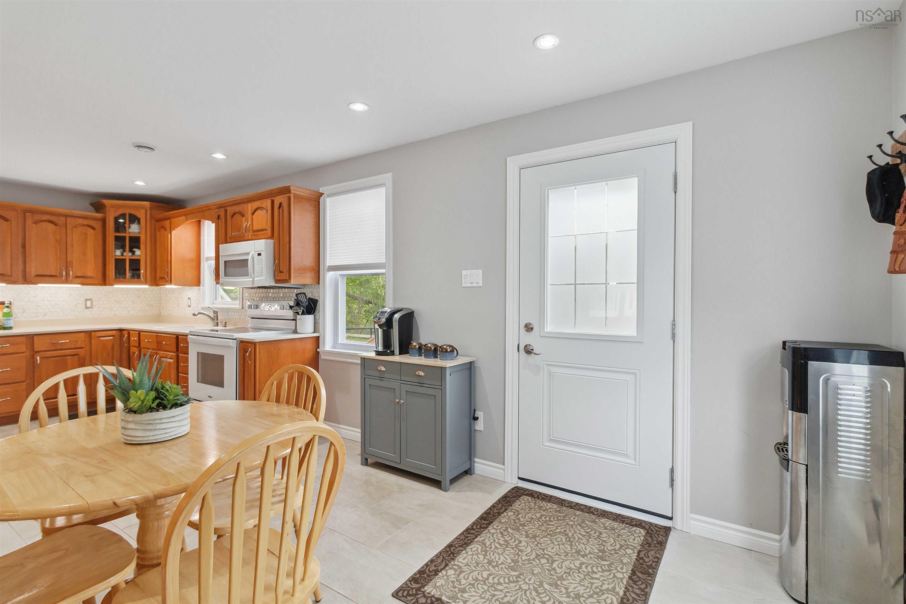 $369,900.00: 21 Hayward Court, Truro