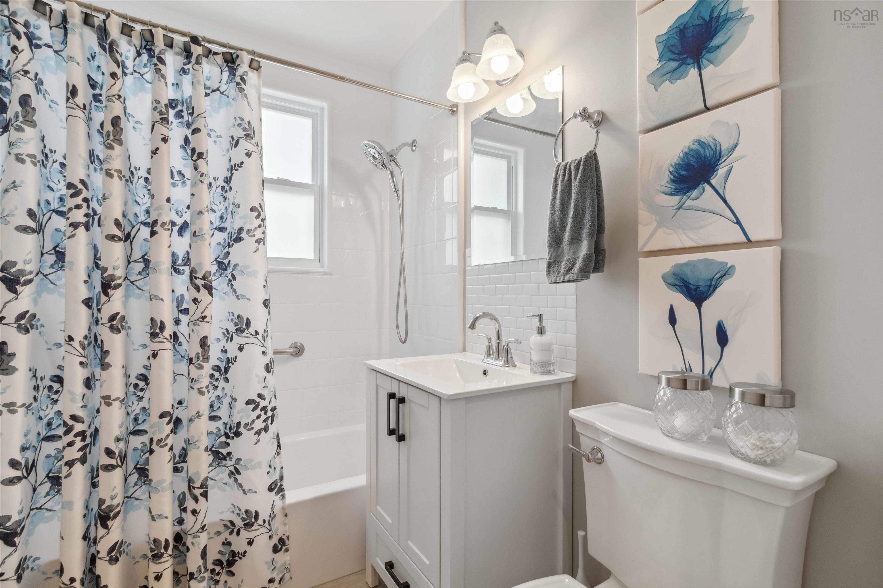 $369,900.00: 21 Hayward Court, Truro