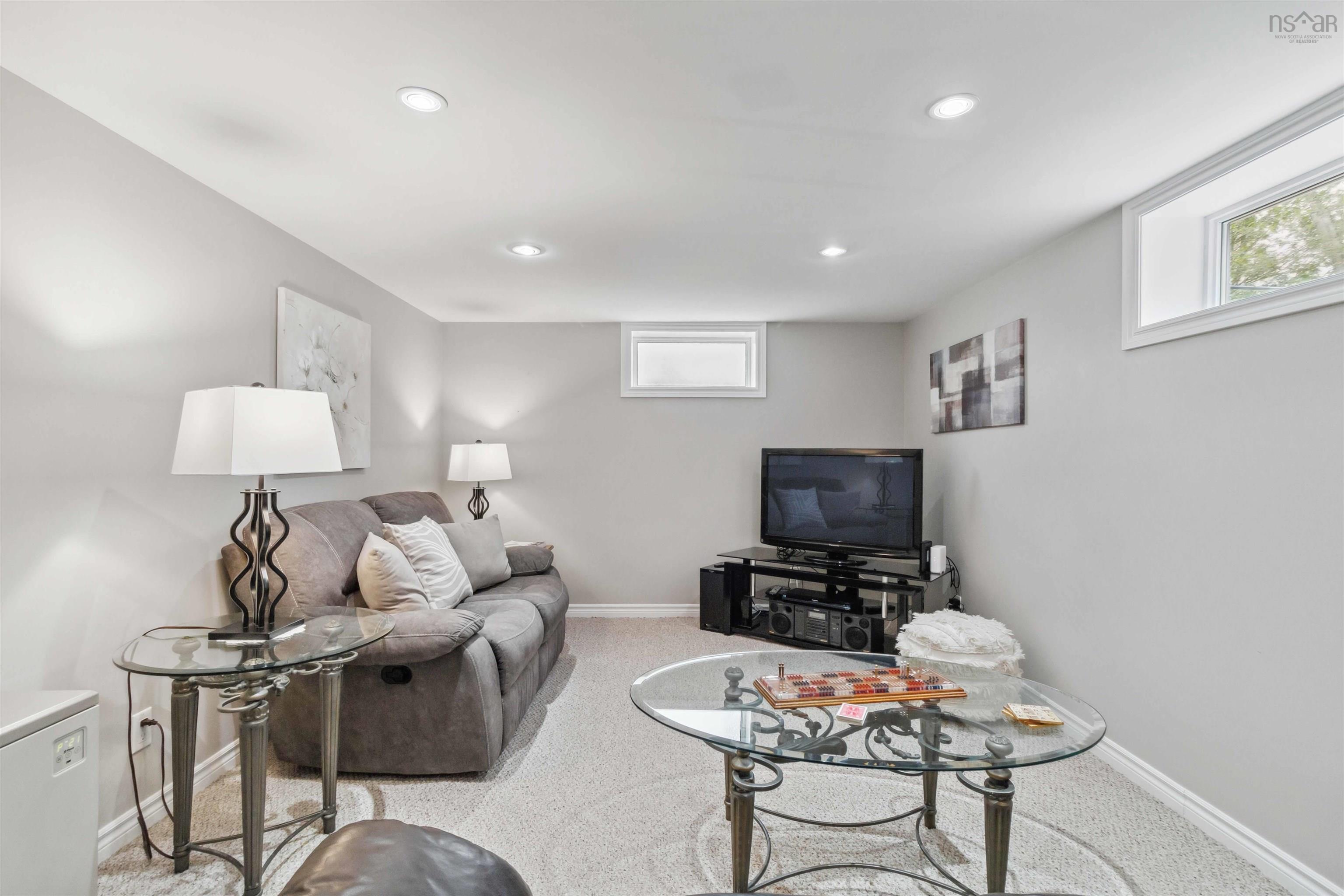 $369,900.00: 21 Hayward Court, Truro