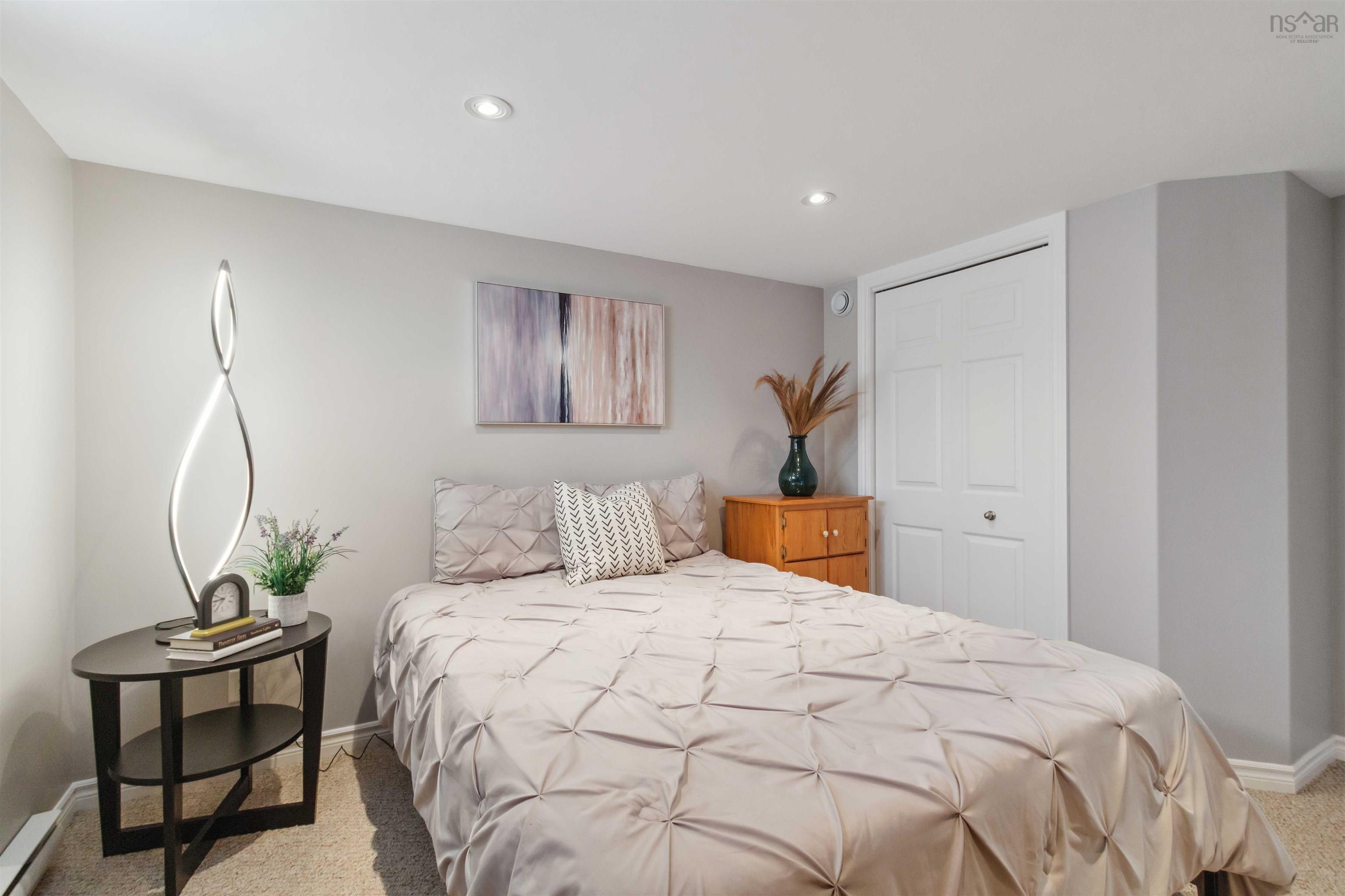 $369,900.00: 21 Hayward Court, Truro