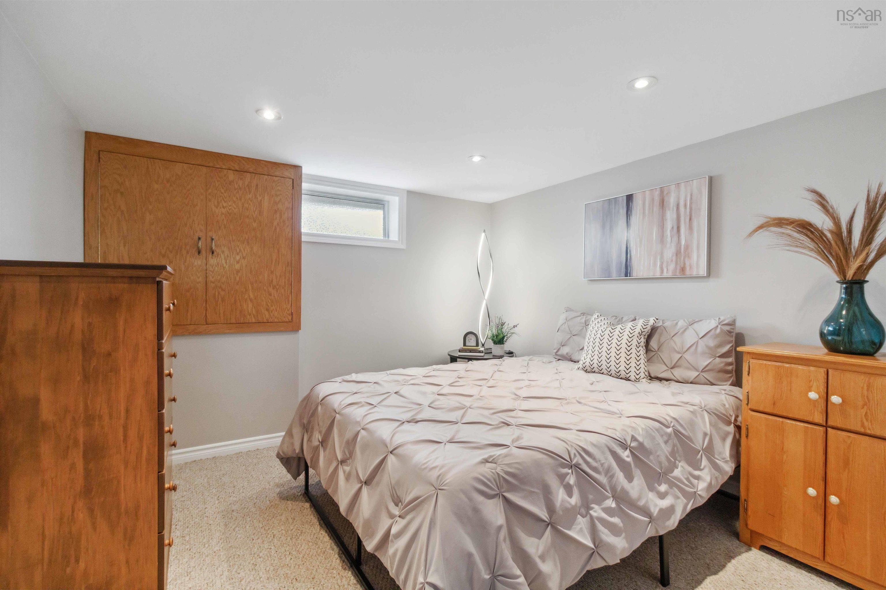 $369,900.00: 21 Hayward Court, Truro