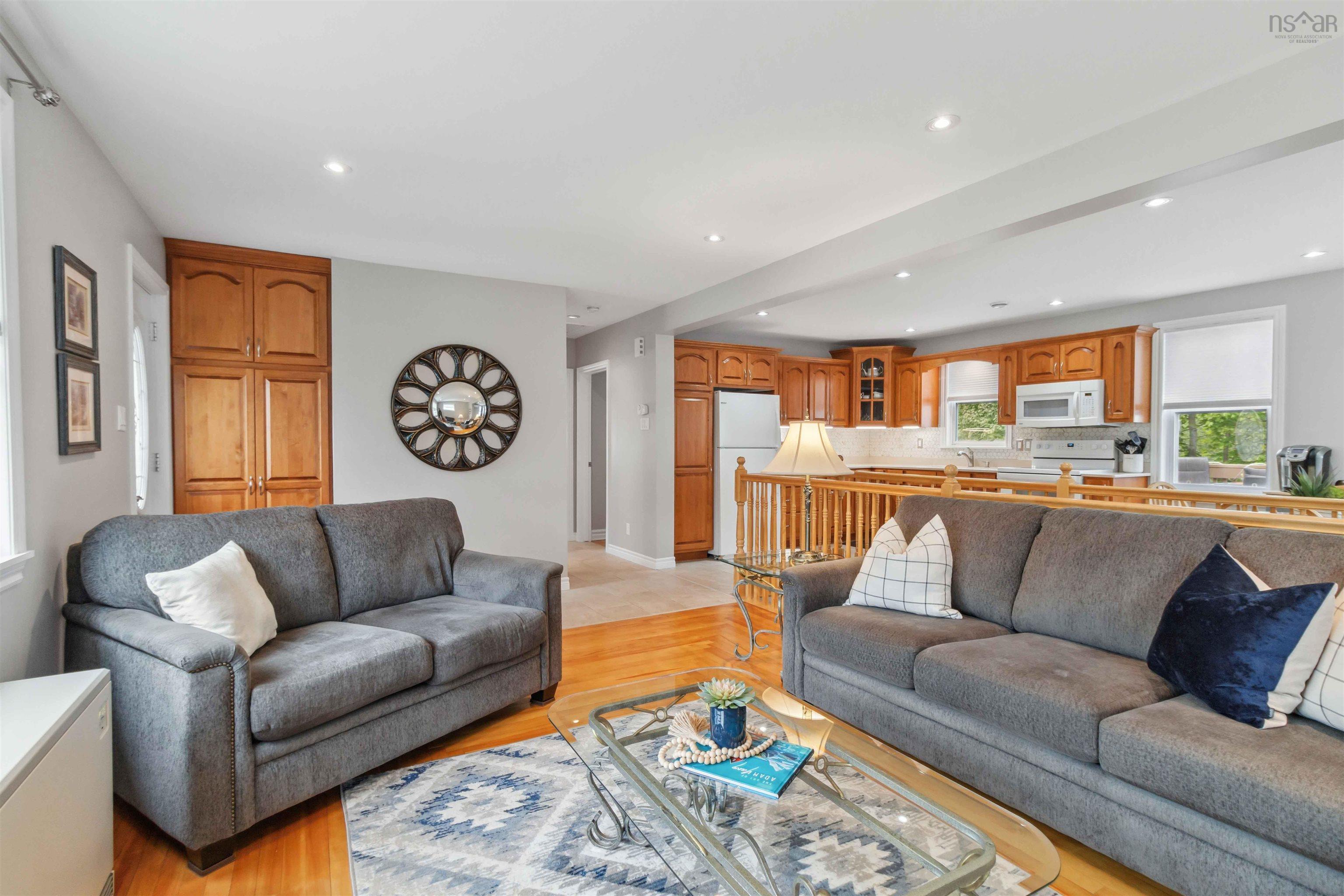 $369,900.00: 21 Hayward Court, Truro