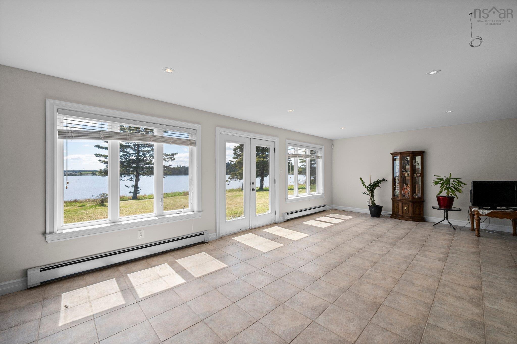 $999,000.00: 1480 Cow Bay Road, Cow Bay