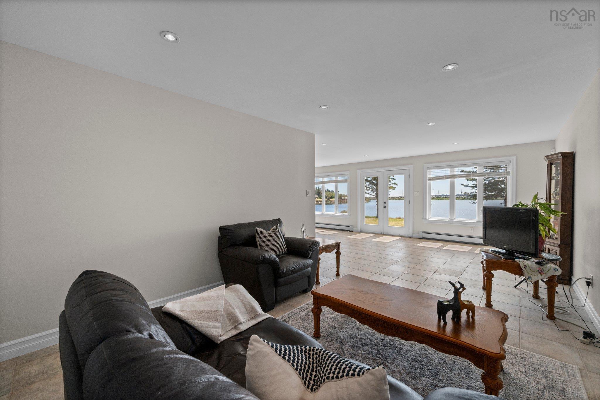 $999,000.00: 1480 Cow Bay Road, Cow Bay