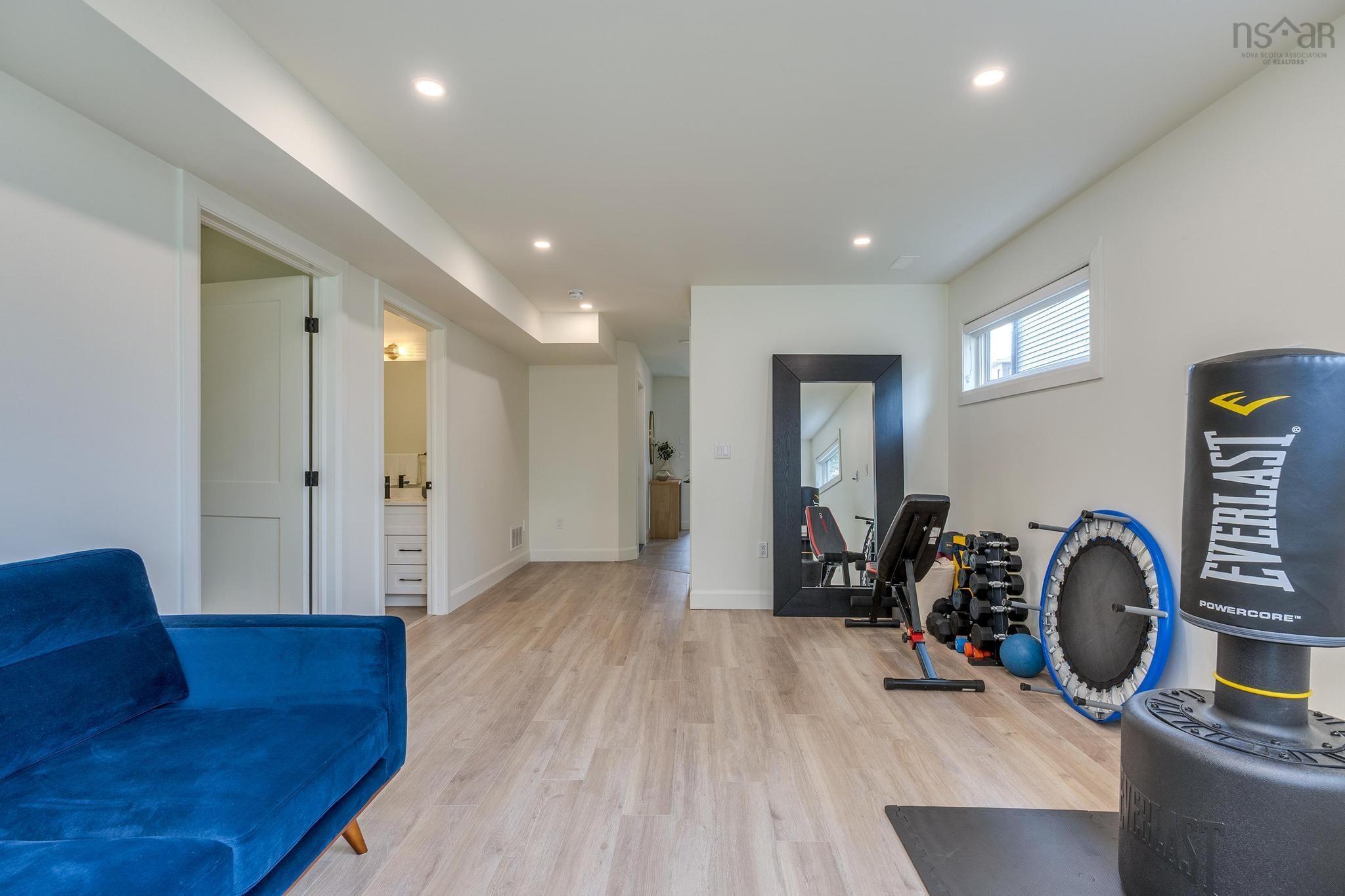 $889,900.00: 196 Fleetview Drive, Halifax