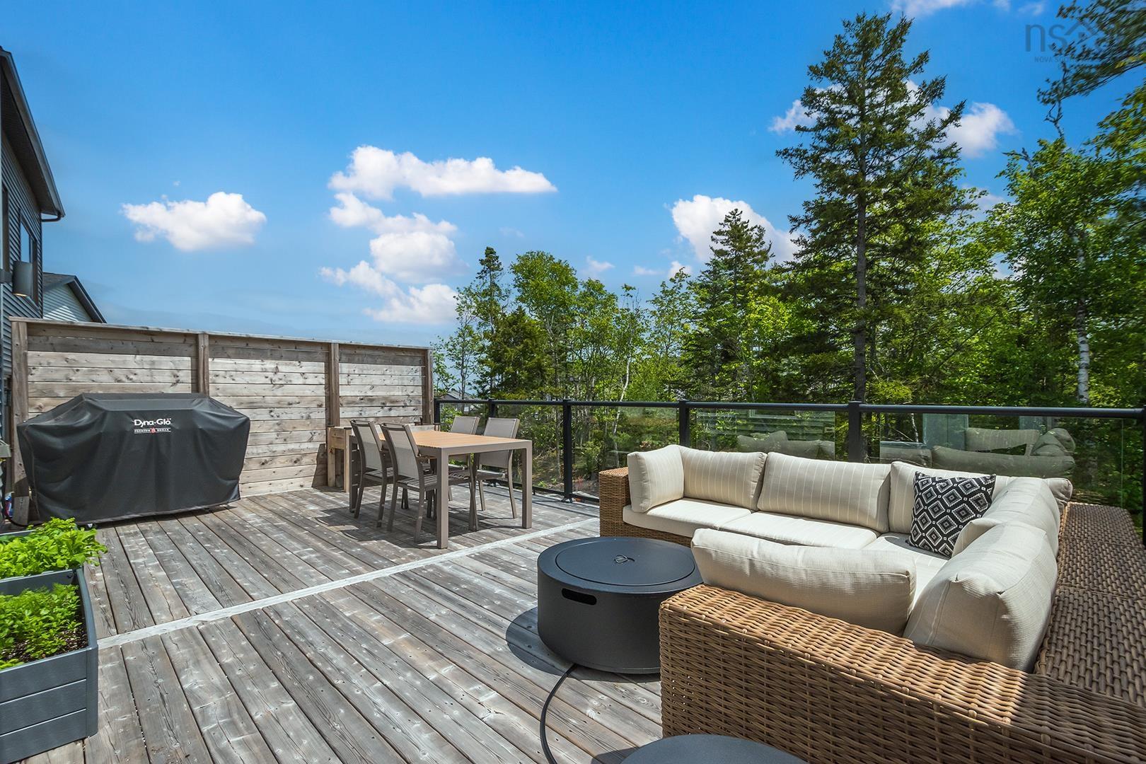 $889,900.00: 196 Fleetview Drive, Halifax