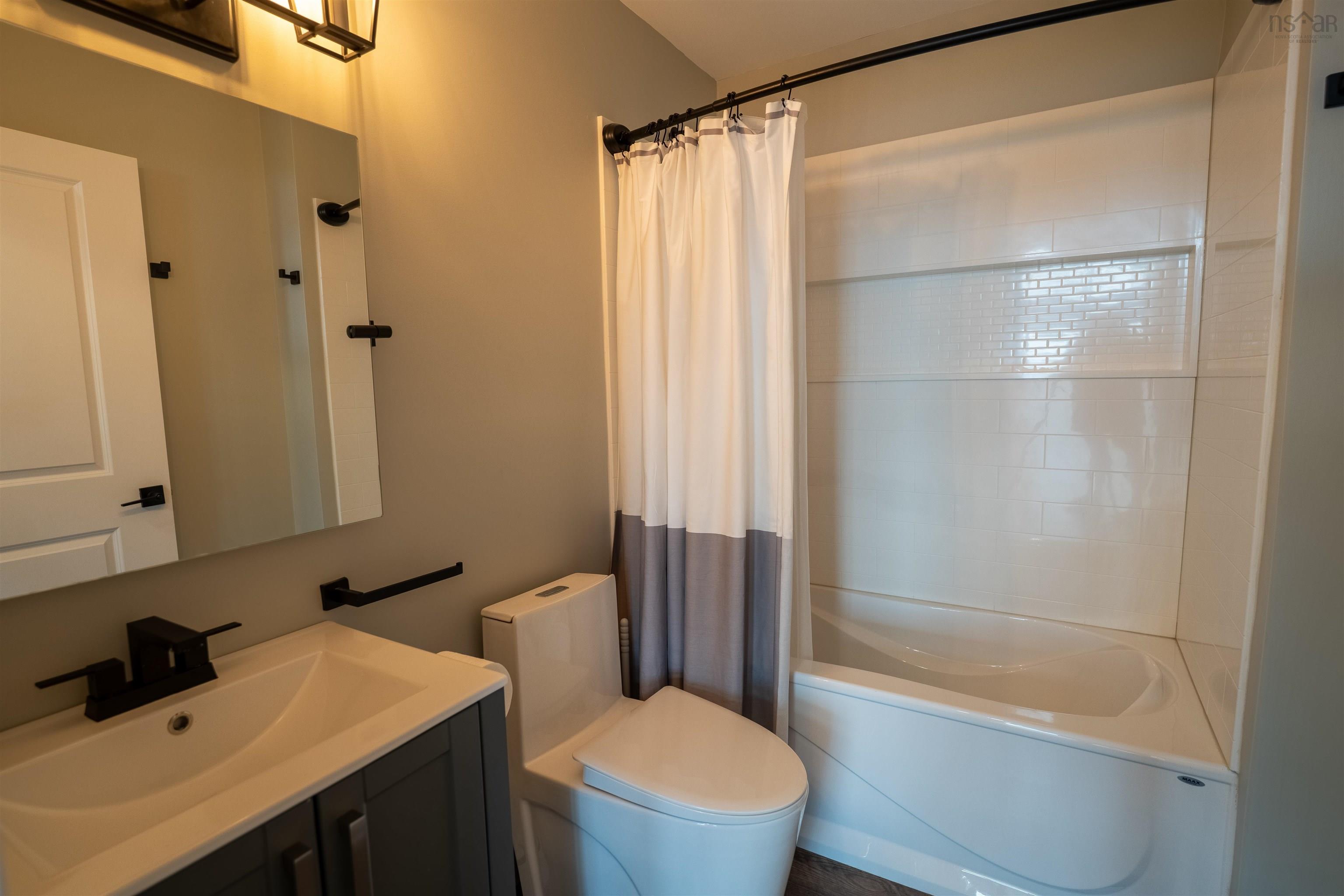 $685,000.00: 23 Wild Cat Path, Camperdown