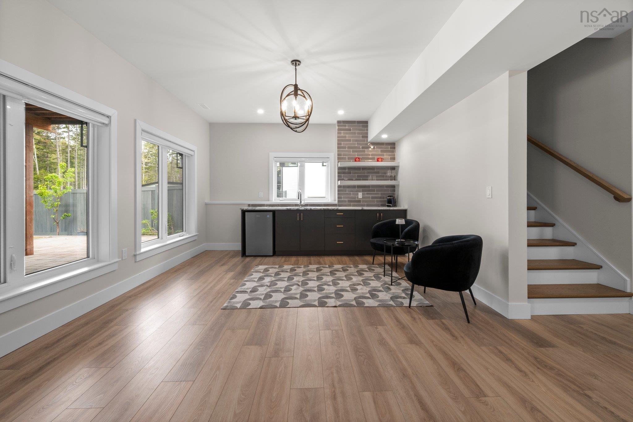 $1,780,000.00: 33 Cairnstone Lane, Bedford