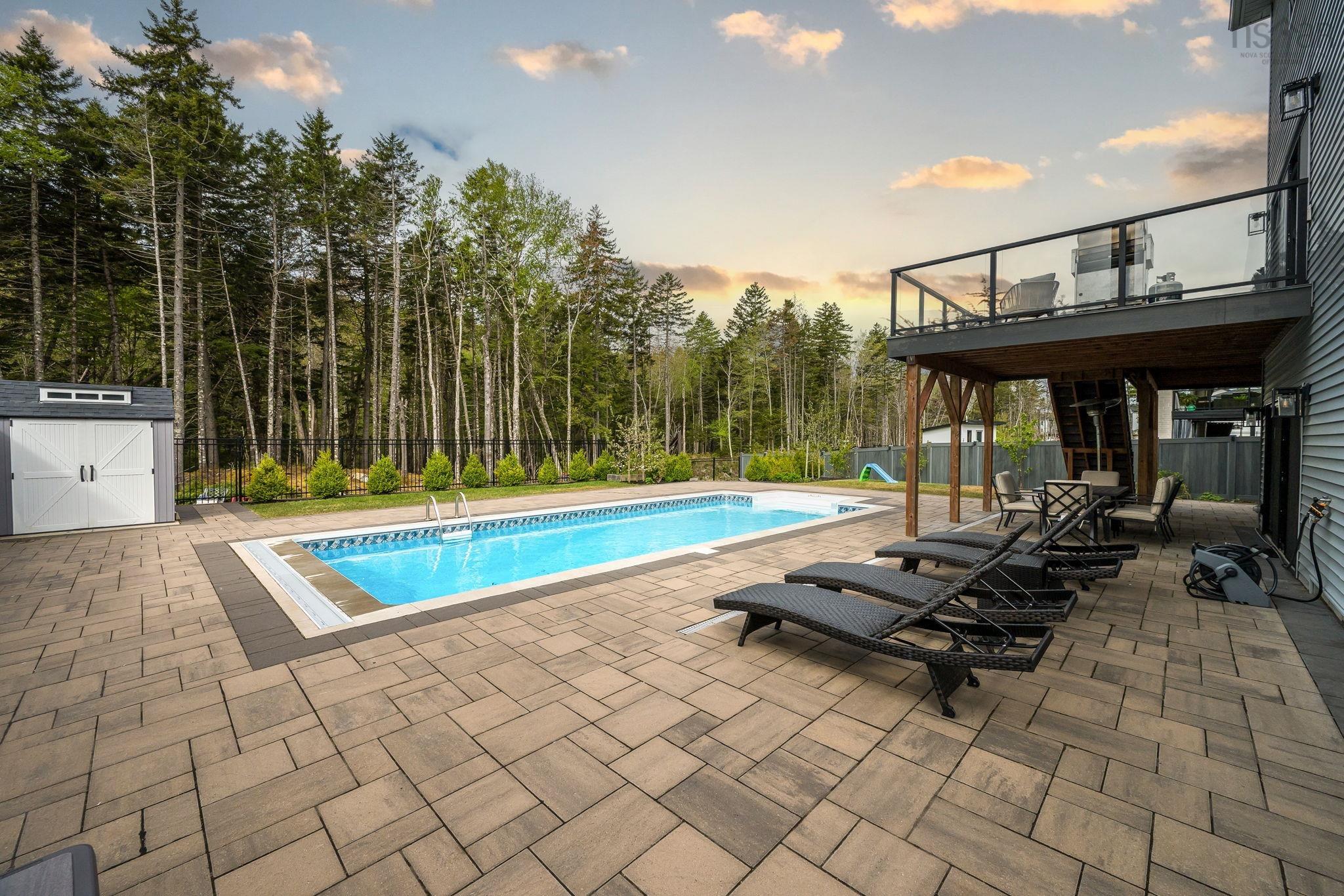 $1,780,000.00: 33 Cairnstone Lane, Bedford