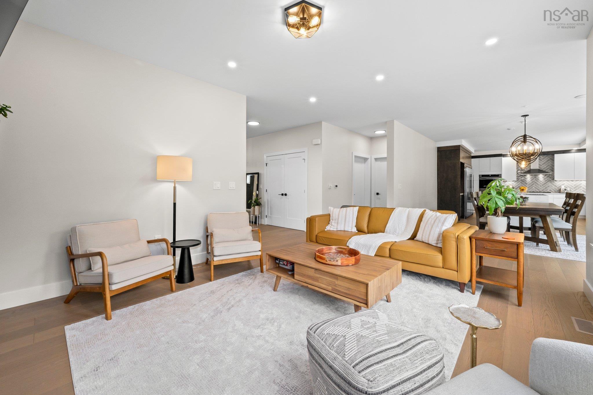 $1,780,000.00: 33 Cairnstone Lane, Bedford